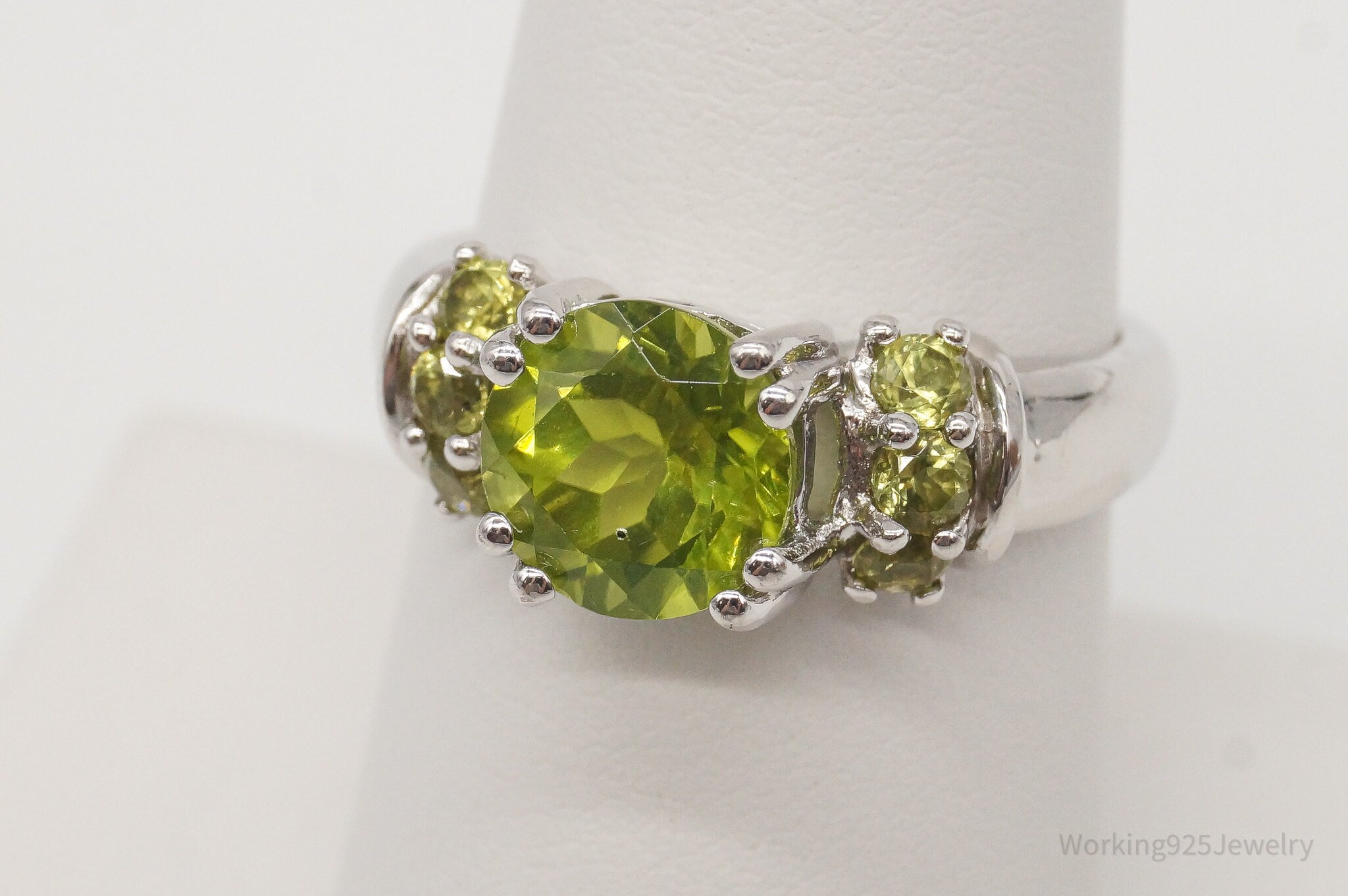 Vintage Peridot Sterling Silver Ring - Size 7.25