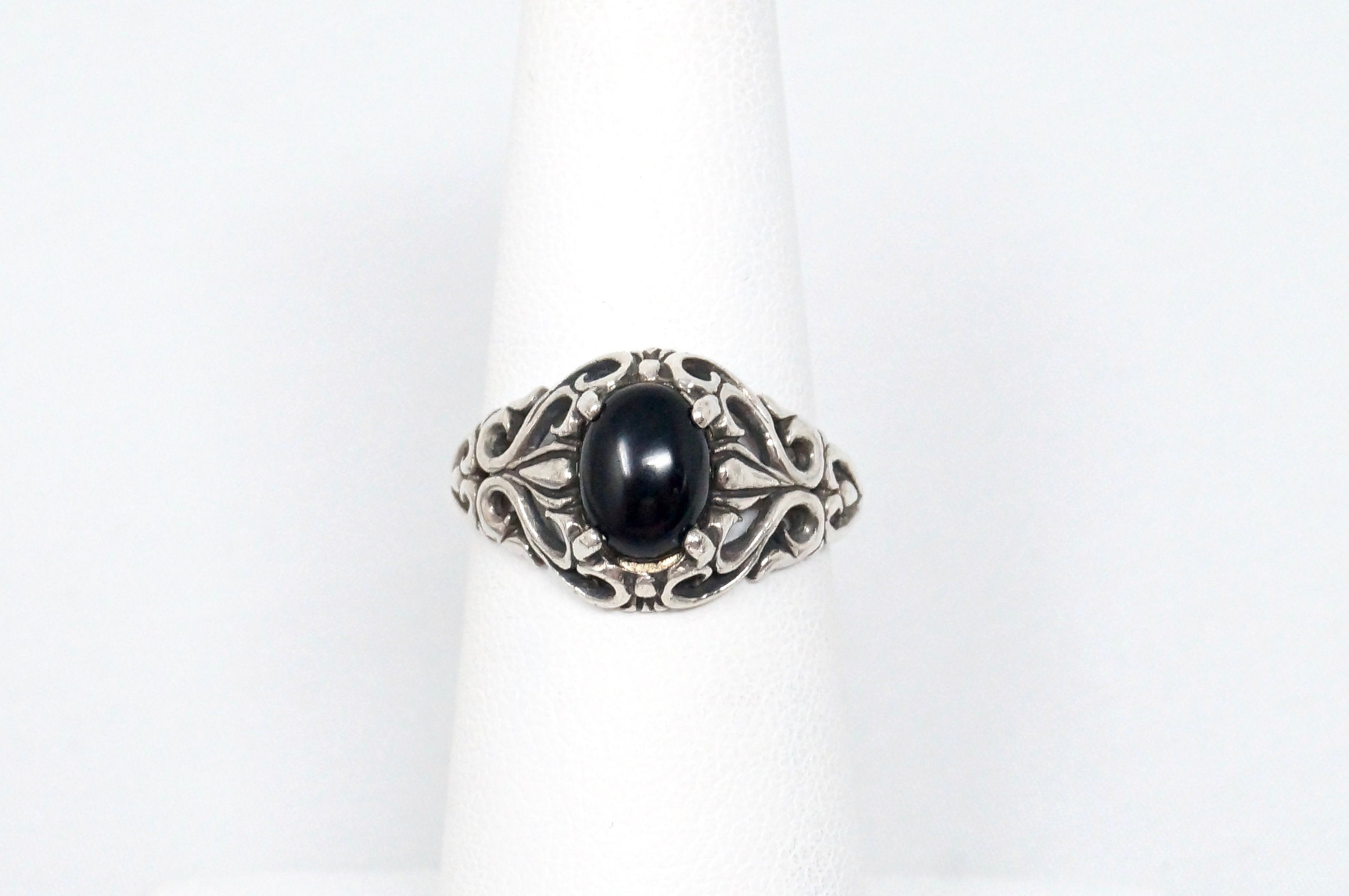 Vintage Black Onyx selling Sterling Silver Ring Size 5.75