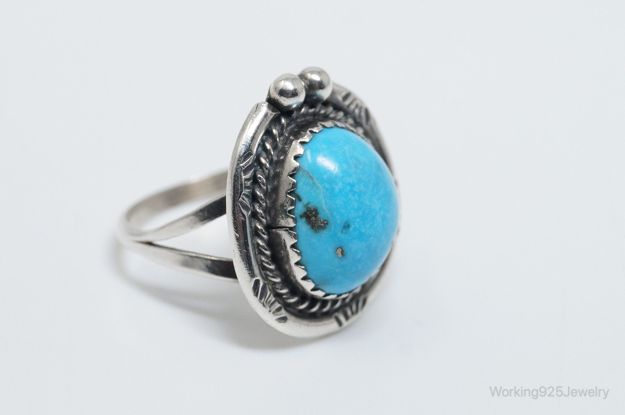 Vintage Native American Blue Turquoise Unsigned Sterling Silver Ring - SZ 8.25