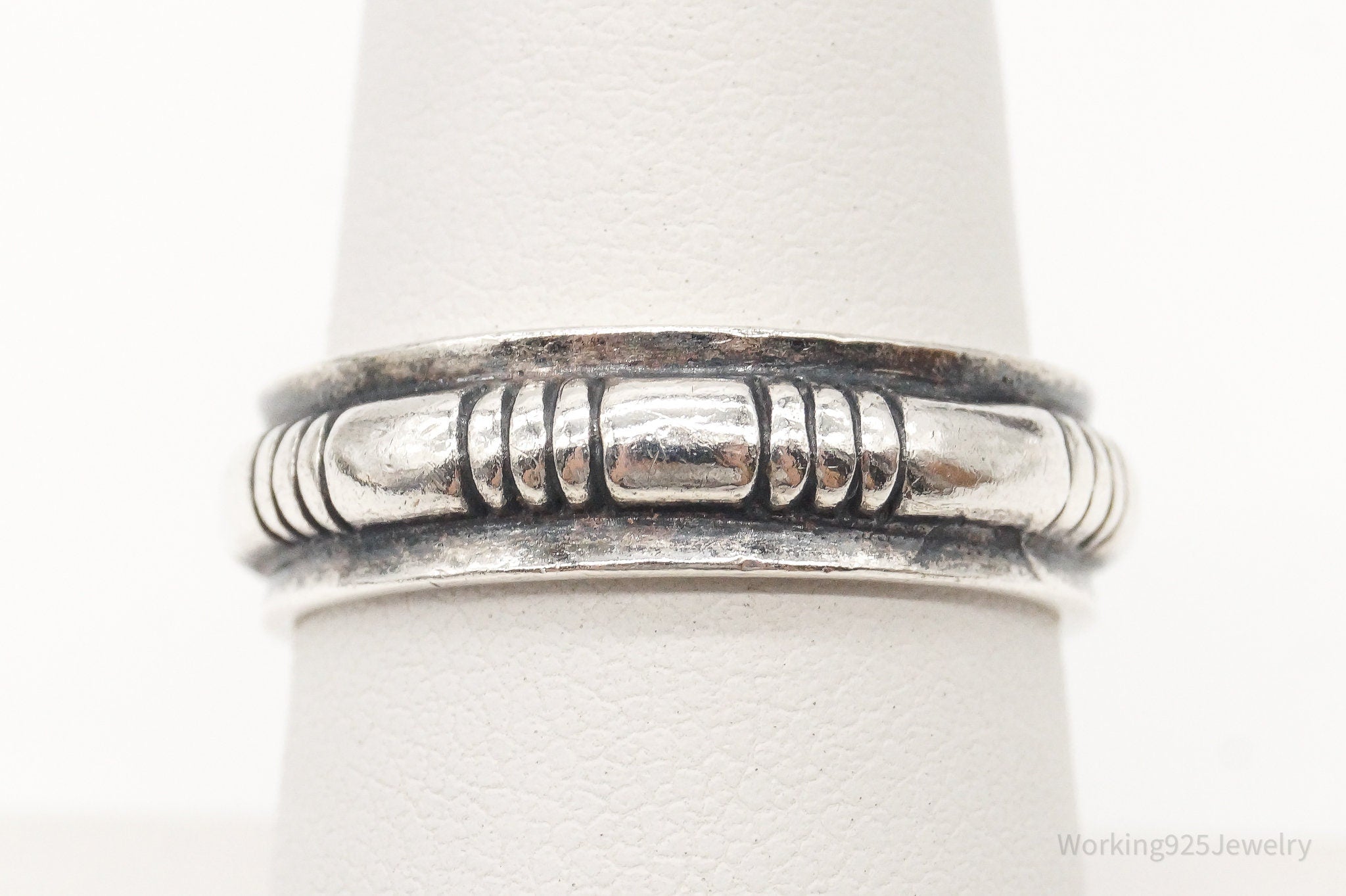 Vintage Sleek Modern Sterling Silver Band Ring - Size 7.75