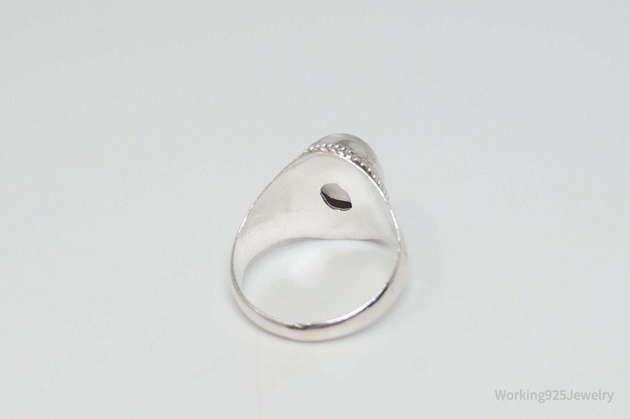 Vintage White Moonstone Leaf Etched Sterling Silver Ring - Sz 7.5