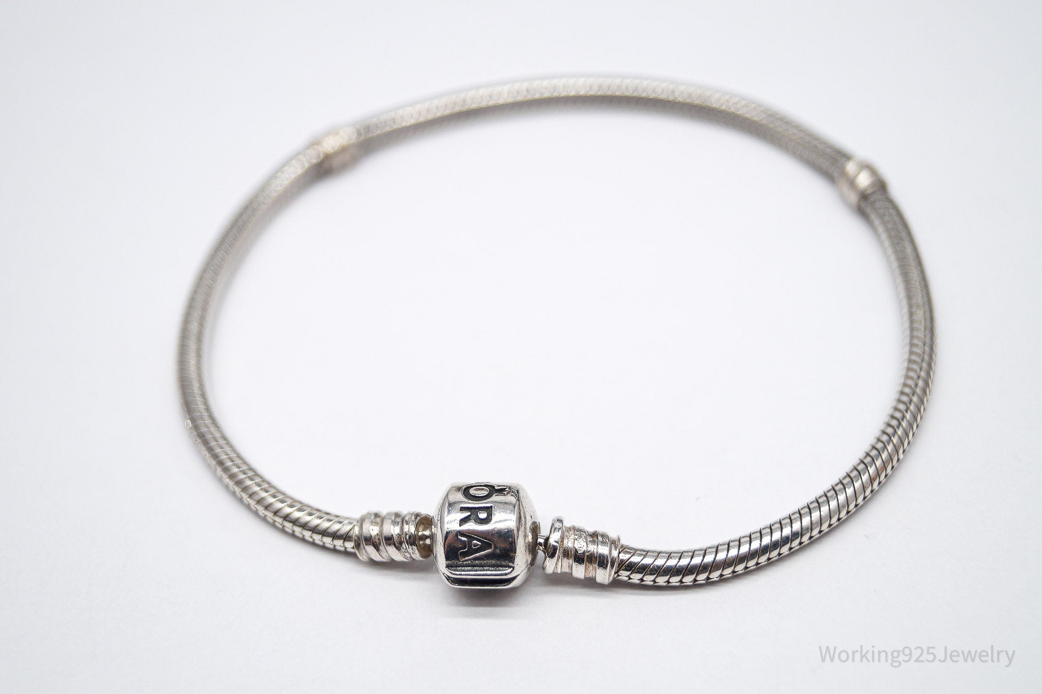 VTG Pandora Iconic Pandora Logo Sterling Silver Clasp Charm Bracelet 8 3/8"