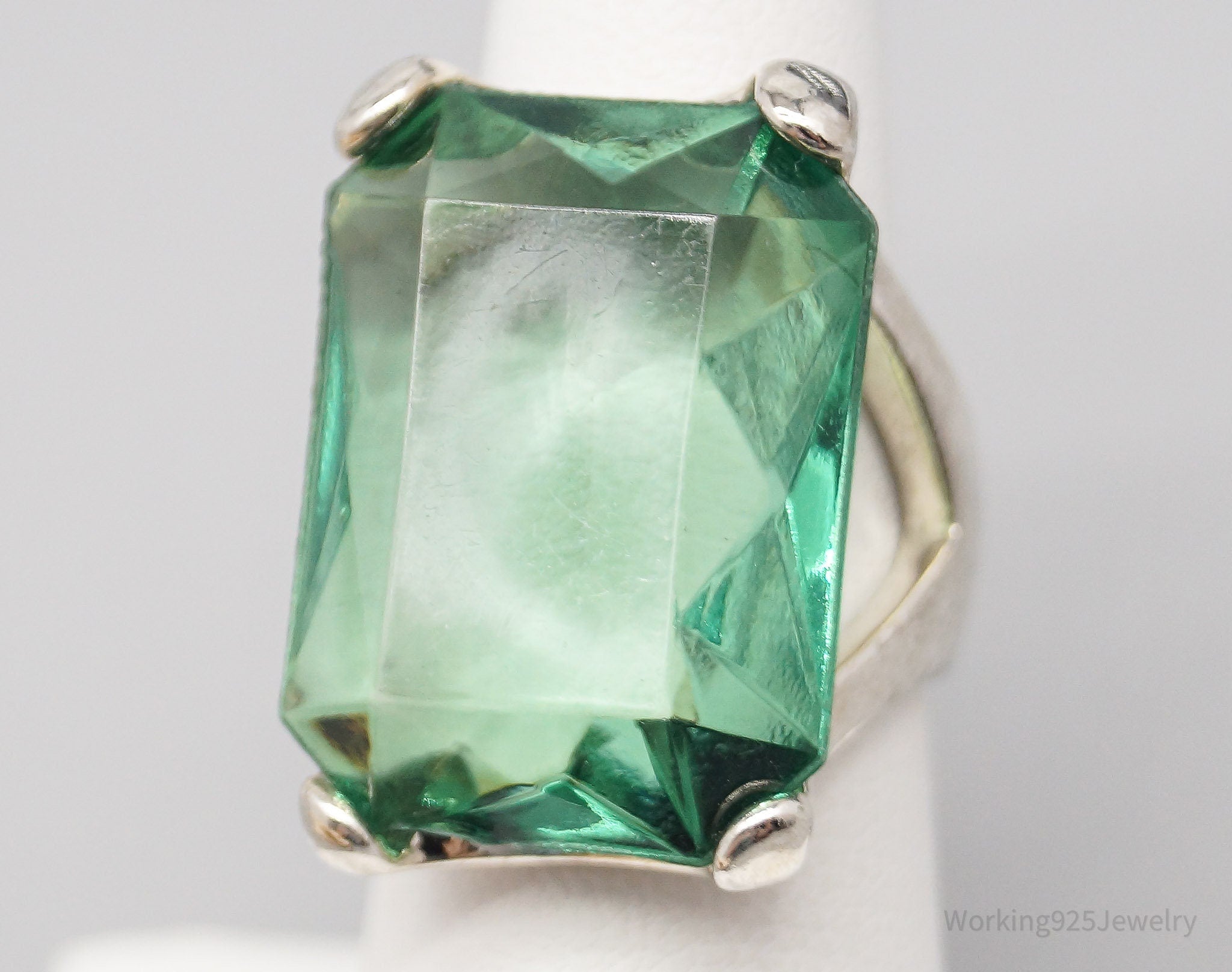 Vintage Faux Plastic Emerald Silver Ring - Size 6.5