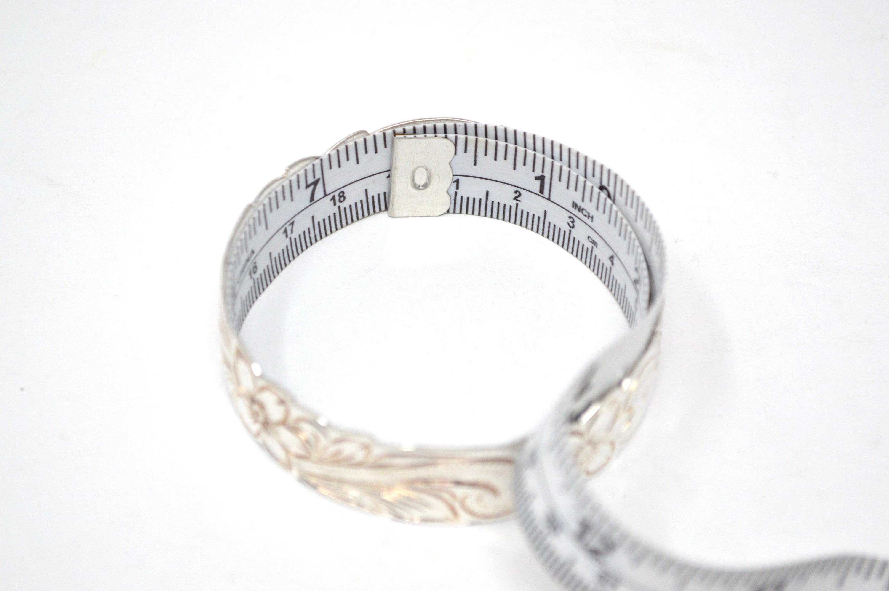 Vintage Floral Flower Pattern Carved Sterling Silver Bangle Bracelet