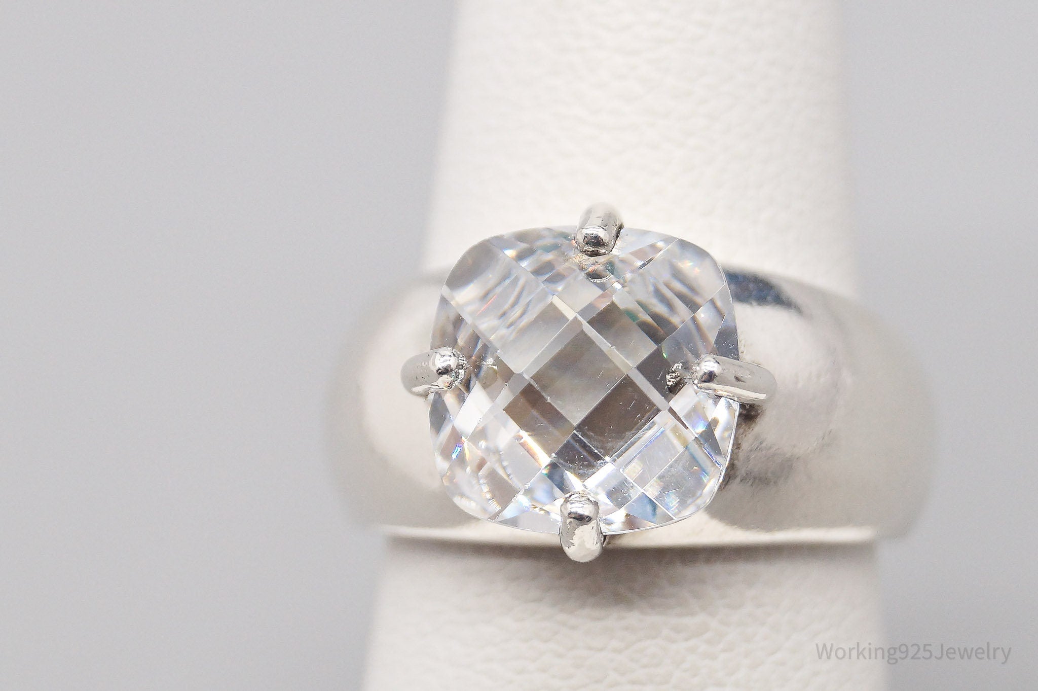 Vintage Cubic Zirconia Sterling Silver Ring - Size 6