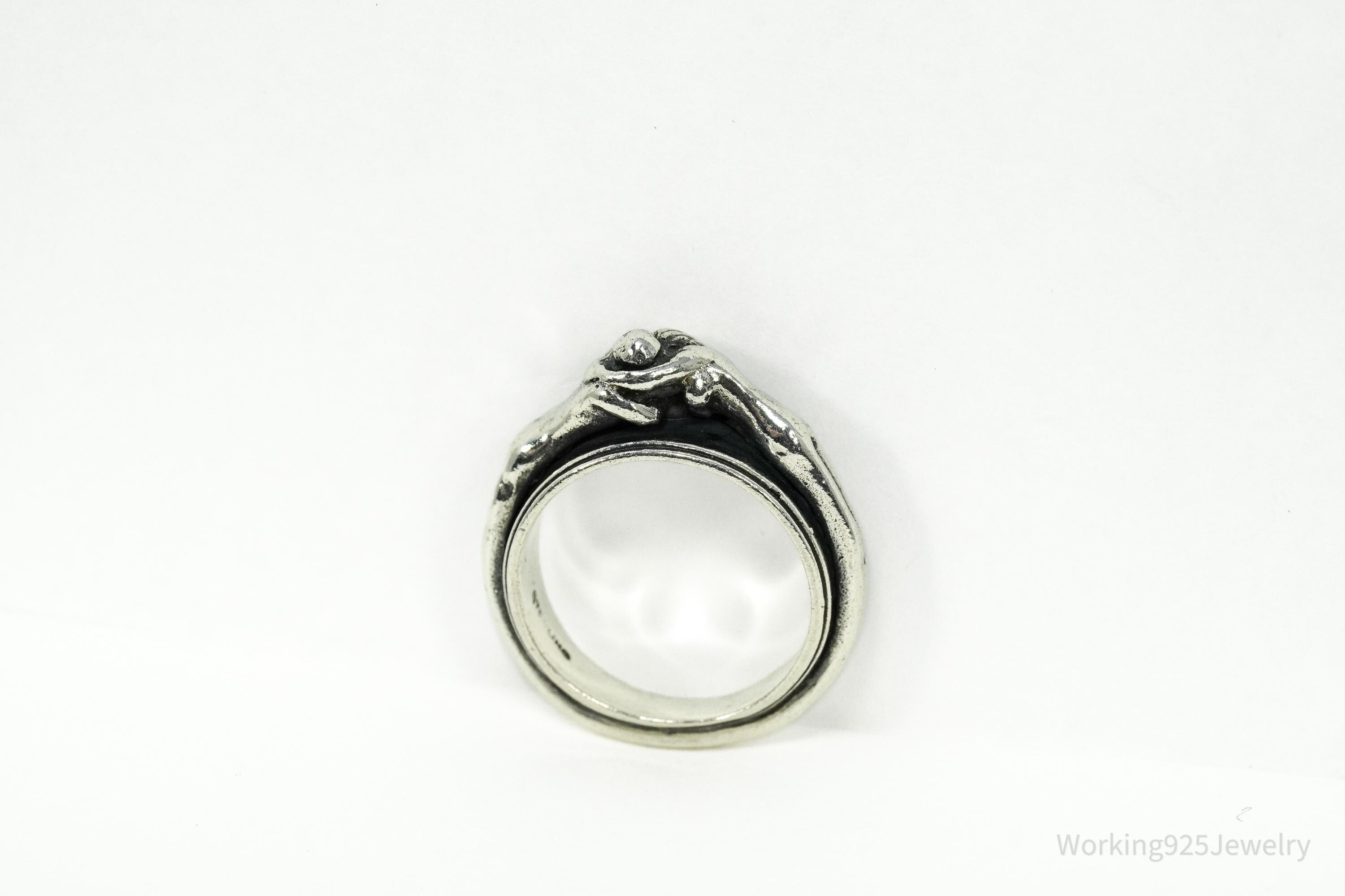 Vintage Kissing Couple Lovers Sex Sterling Silver Ring - Size 6.5