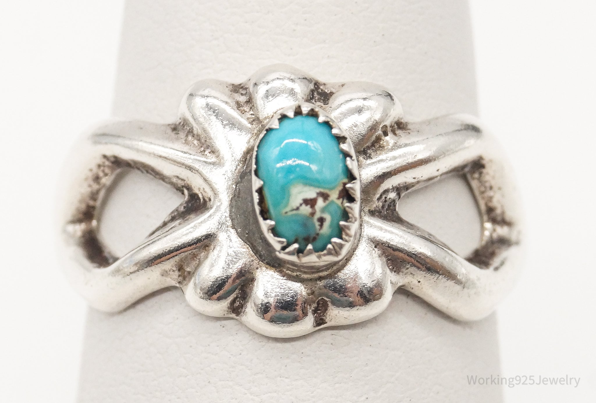 Vintage Native American Turquoise Unsigned Silver Ring - Size 7