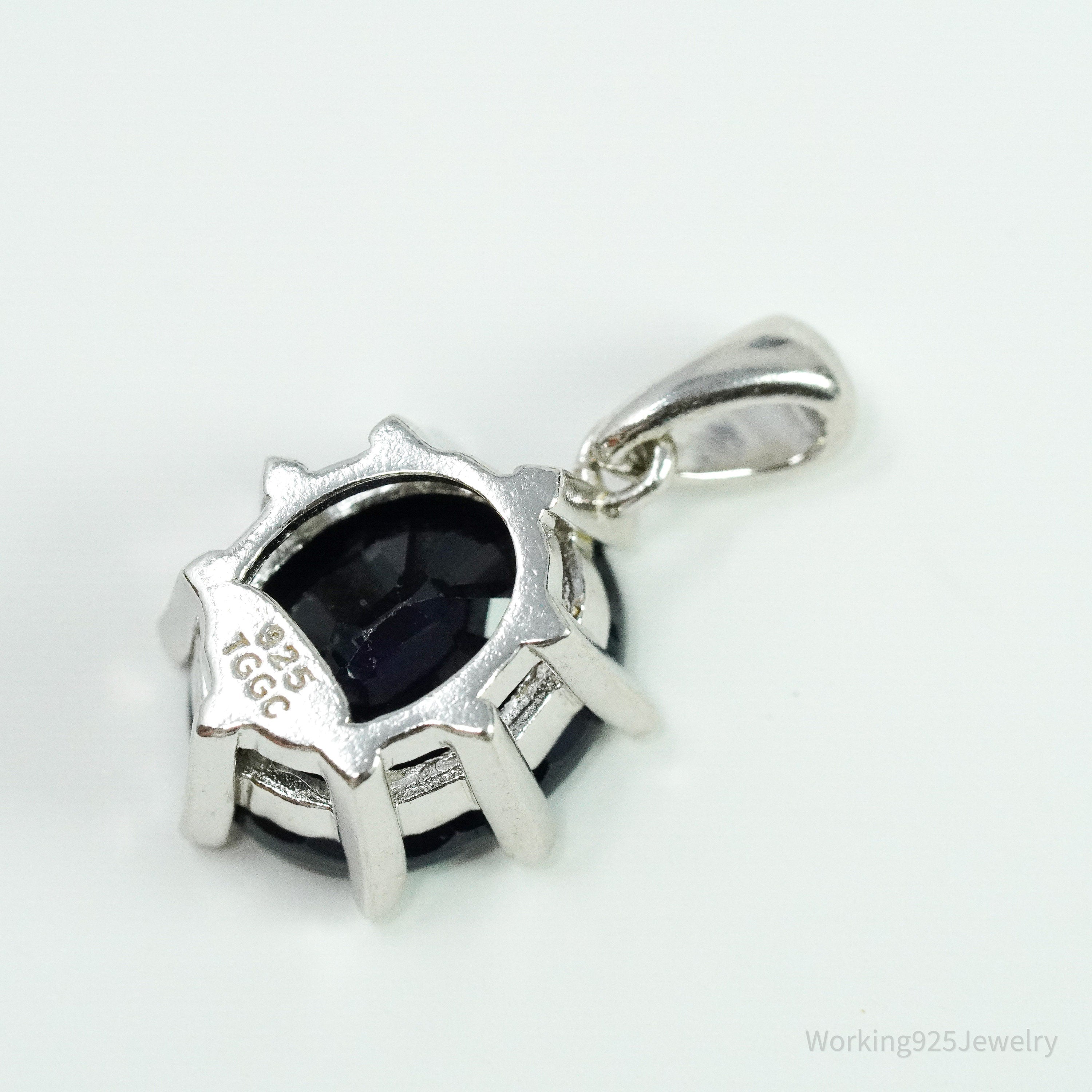 TGGC Blue Sapphire Sterling Silver Necklace Pendant