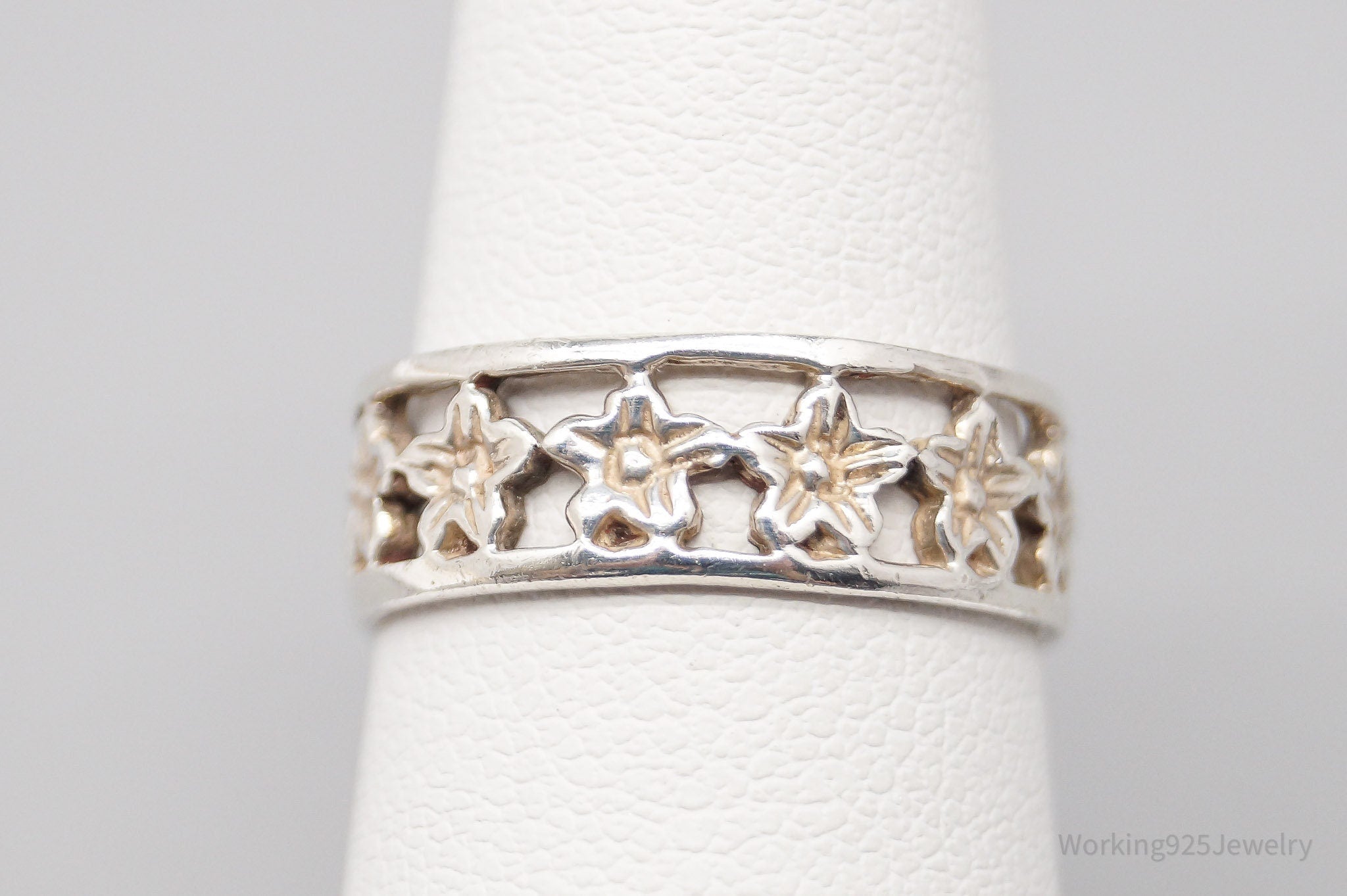 Vintage Flowers Design Cut Out Sterling Silver Band Ring - Size 5.75