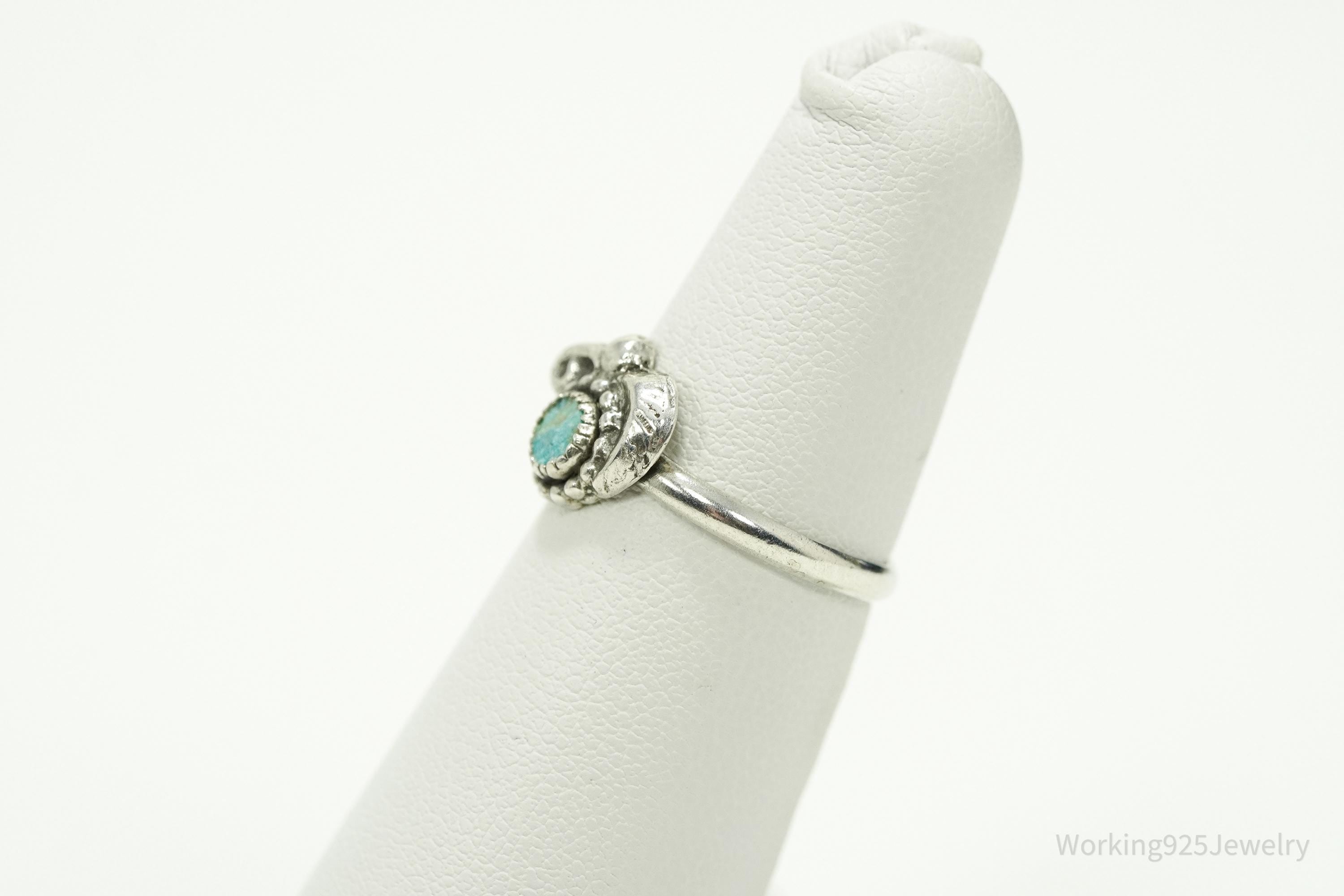 Vintage Handmade Native American Turquoise Unsigned Silver Ring - Size 5.25