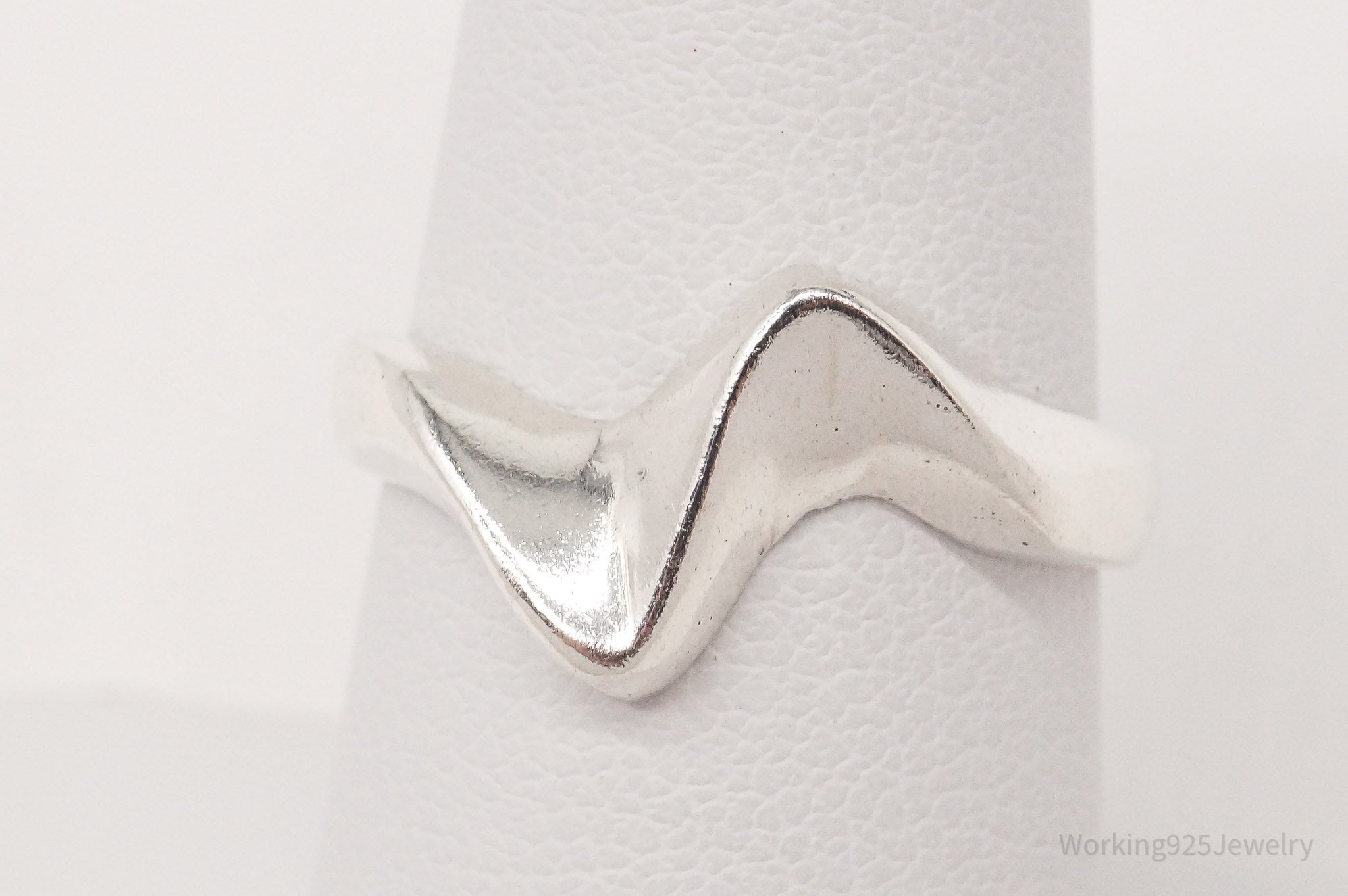 Vintage Modernist Style Wave Sterling Silver Ring - Size 7