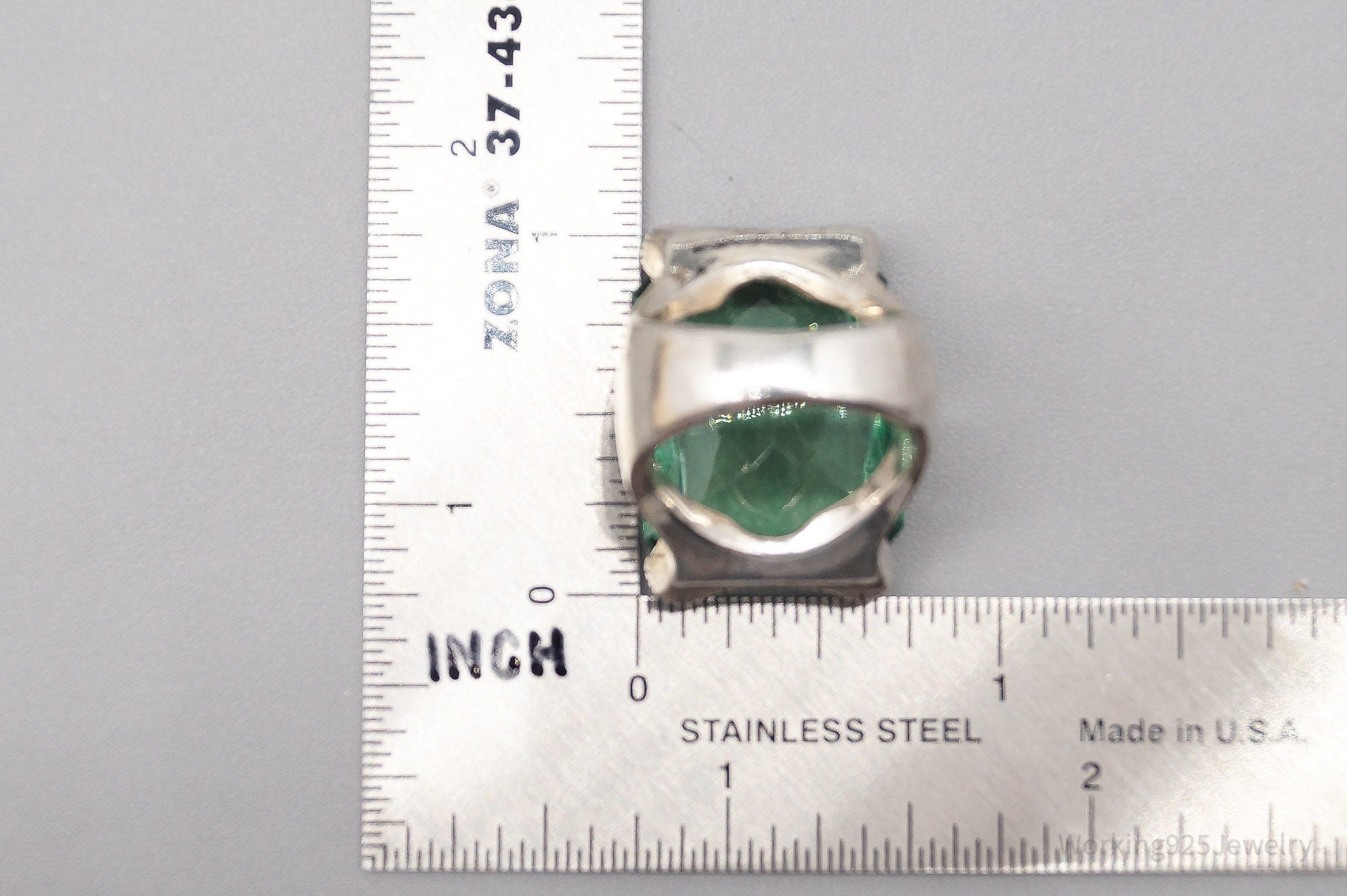 Vintage Faux Plastic Emerald Silver Ring - Size 6.5