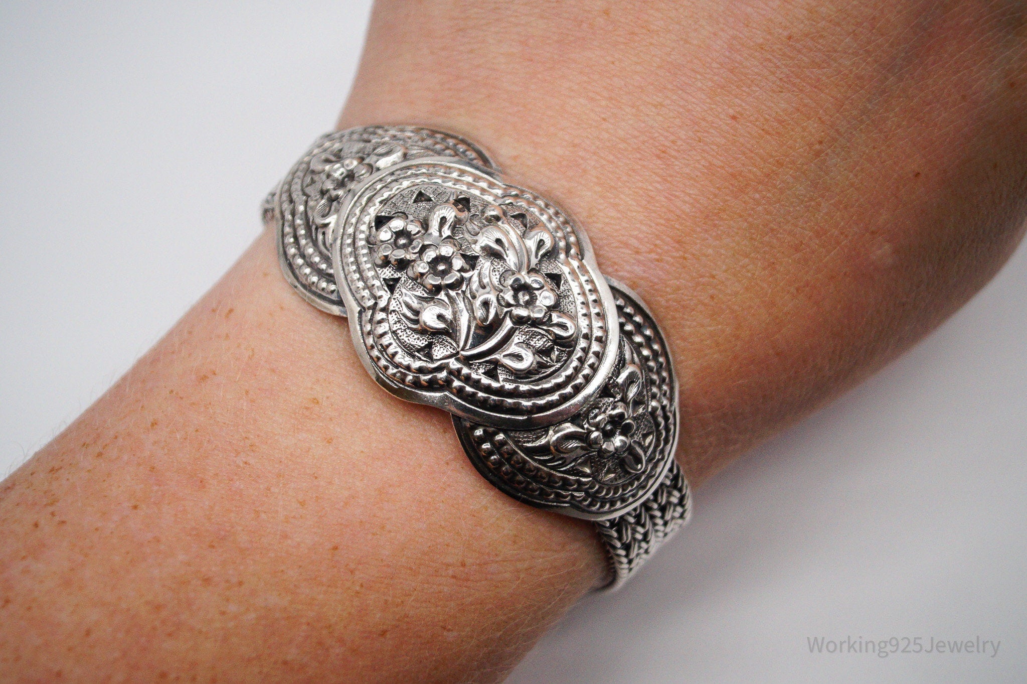 Vintage Floral Pattern Repousse Sterling Silver Bracelet 7 1/8"