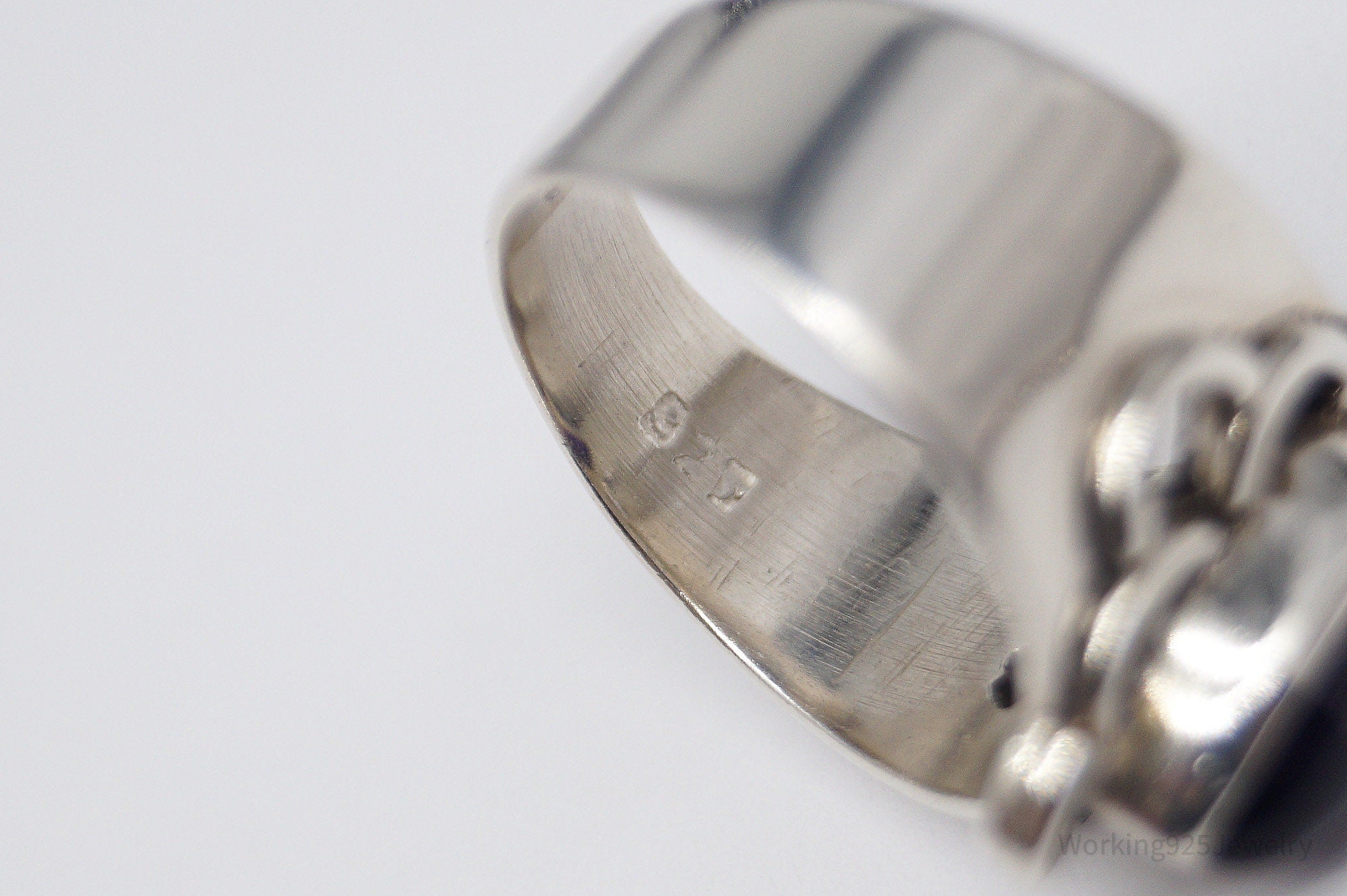 Vintage Amethyst Modernist Style Sterling Silver Ring - Size 6.25