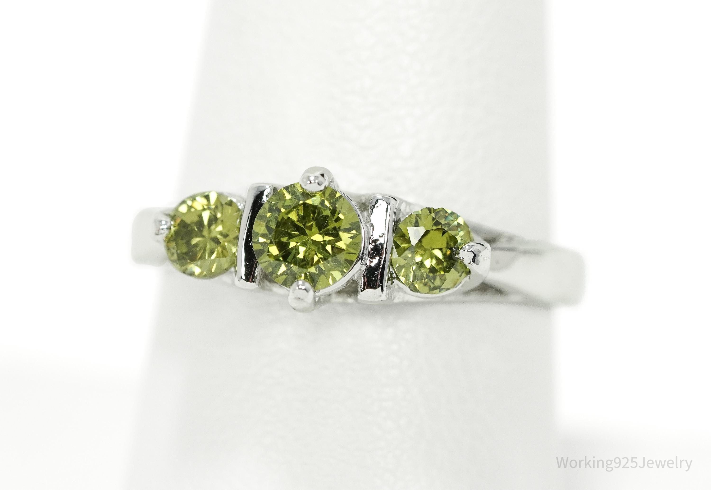 Green Peridot Sterling Silver Ring - Size 8