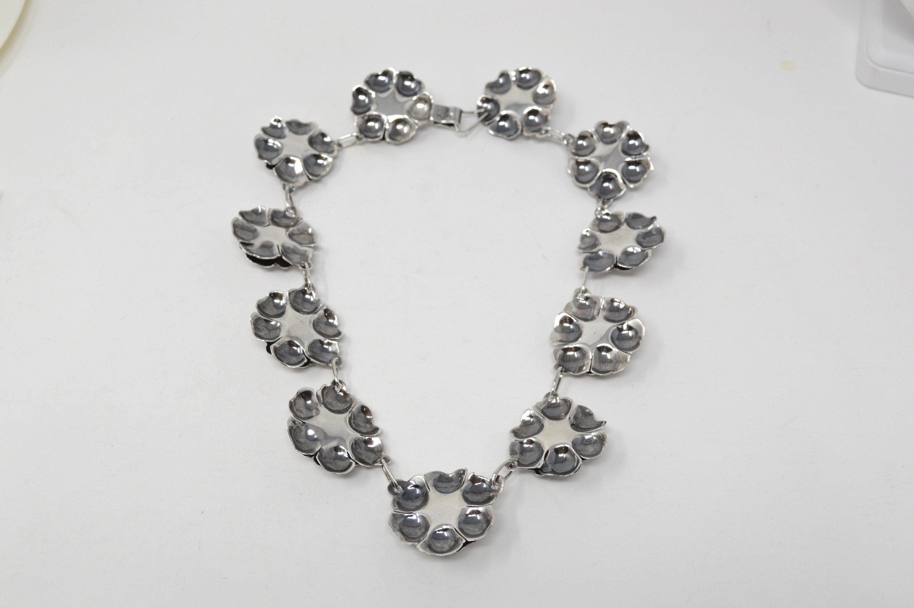 Vintage Mexico Sterling Silver Artisan 3D Oxidized Flower Motif Necklace 16 Inch