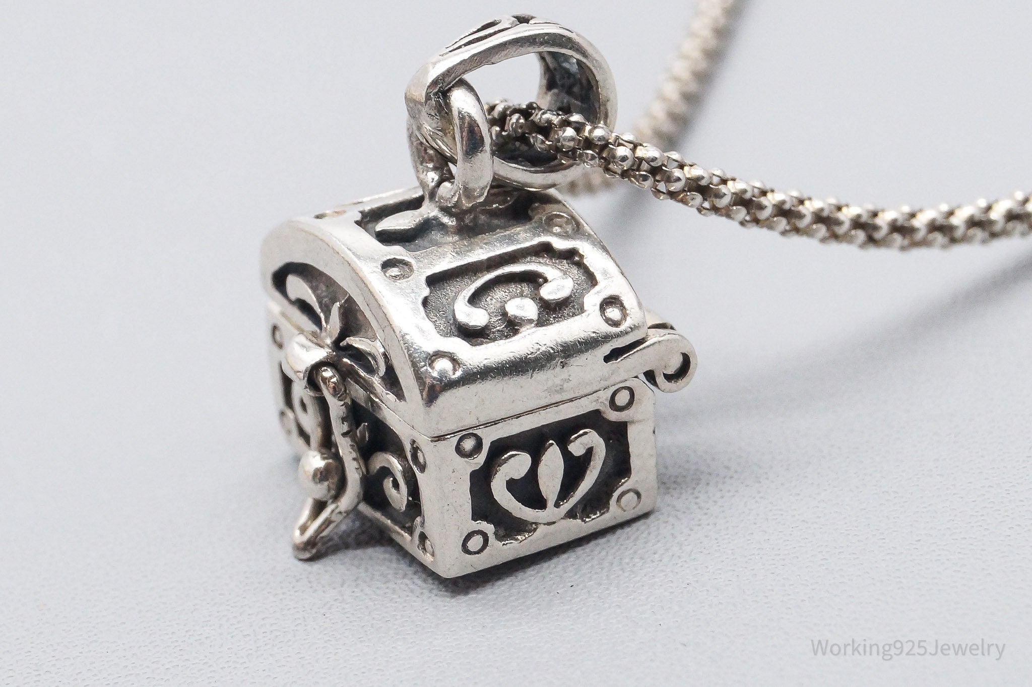 Vintage Prayer Box Sterling Silver Necklace 18"