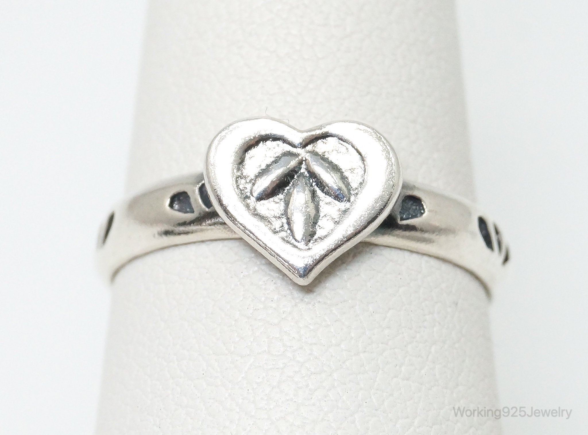 Vintage Western Style Heart Sterling Silver Ring - Size 8