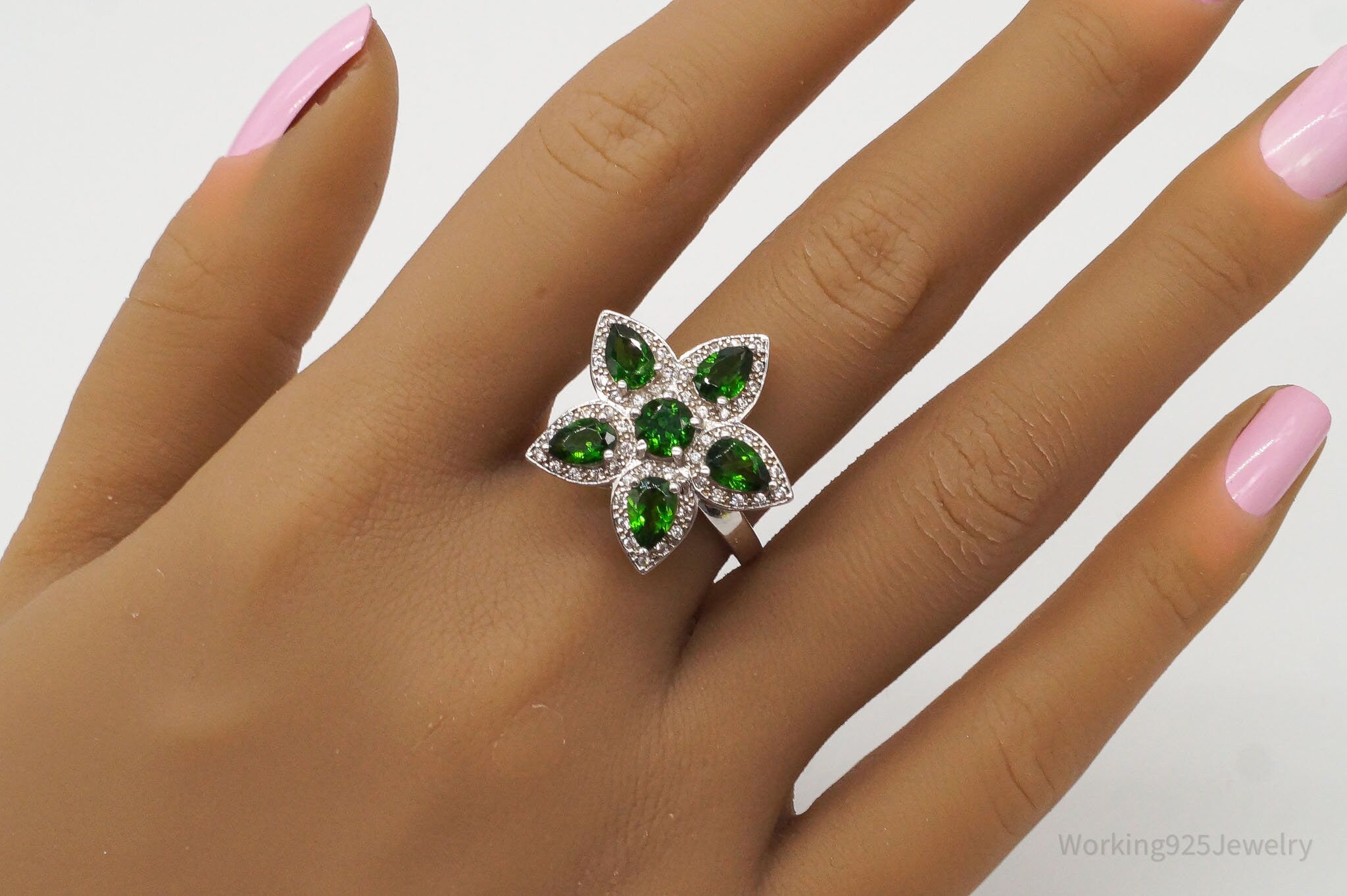 Vintage lab Emerald Cubic Zirconia Flower Sterling Silver Ring - Size 8.25