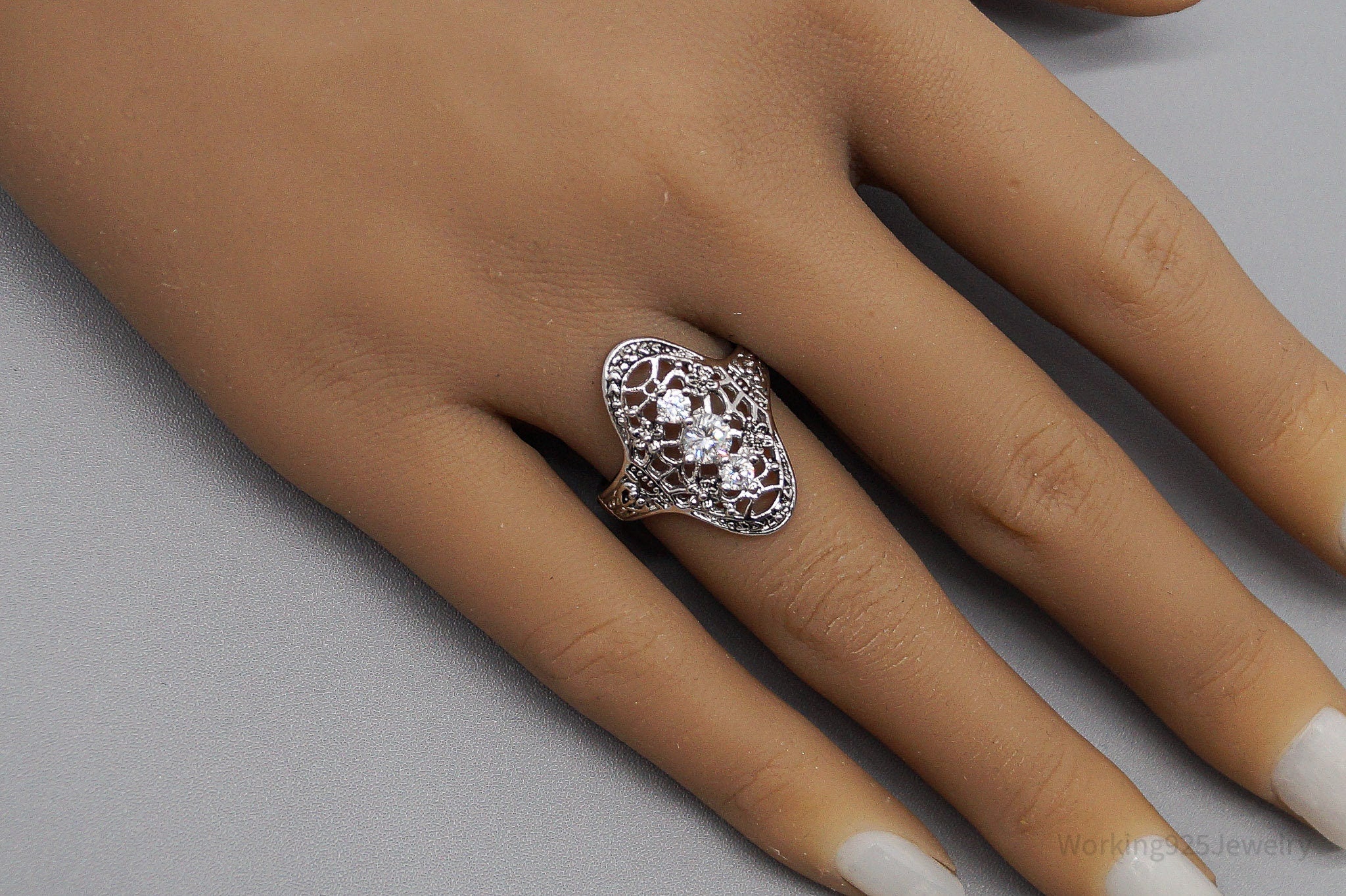 Vintage Cubic Zirconia Sterling Silver Ring - Size 7