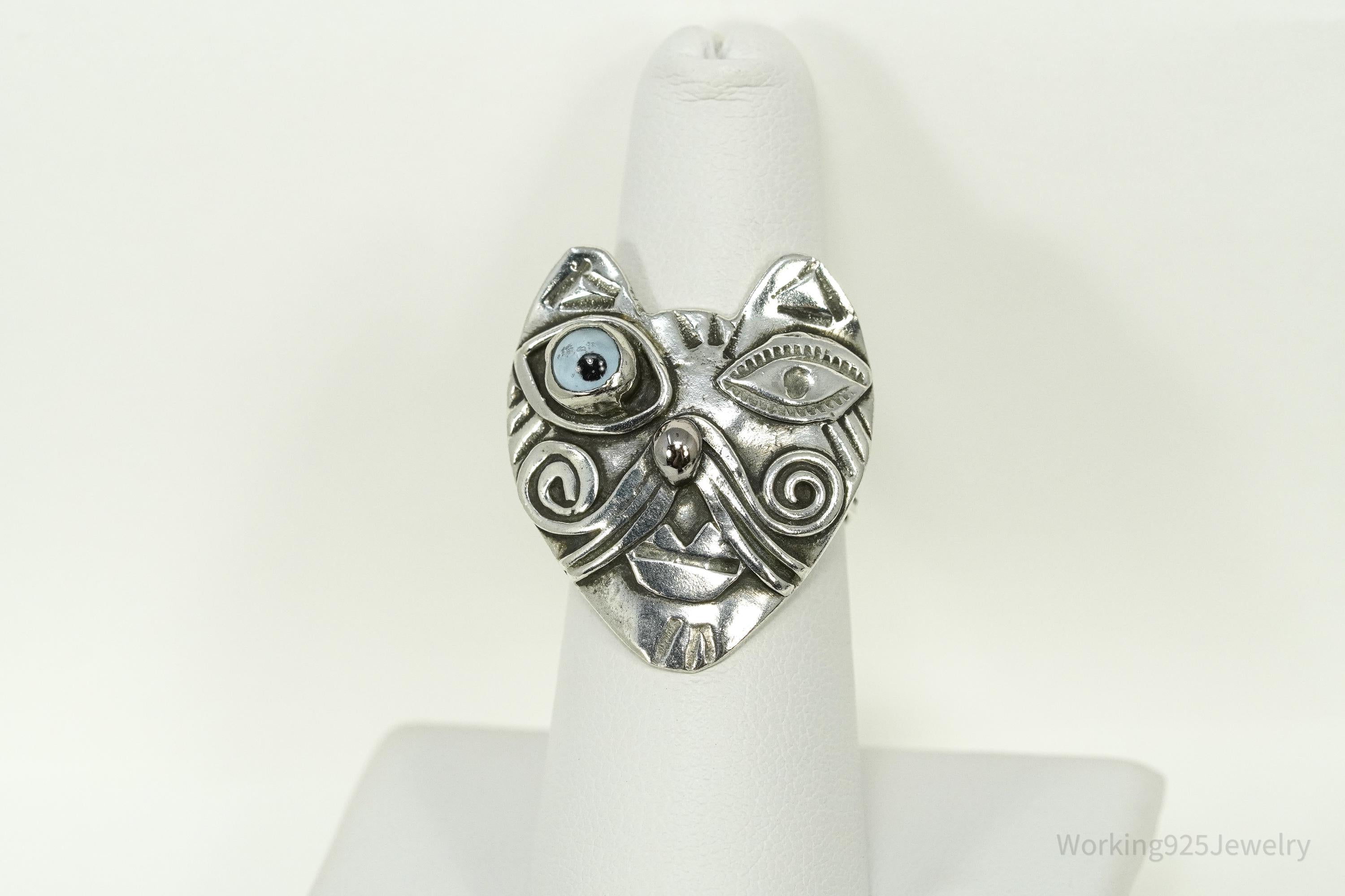 Vintage Large Cat Face With Evil Eye Motif Silver Ring - Size 7.5