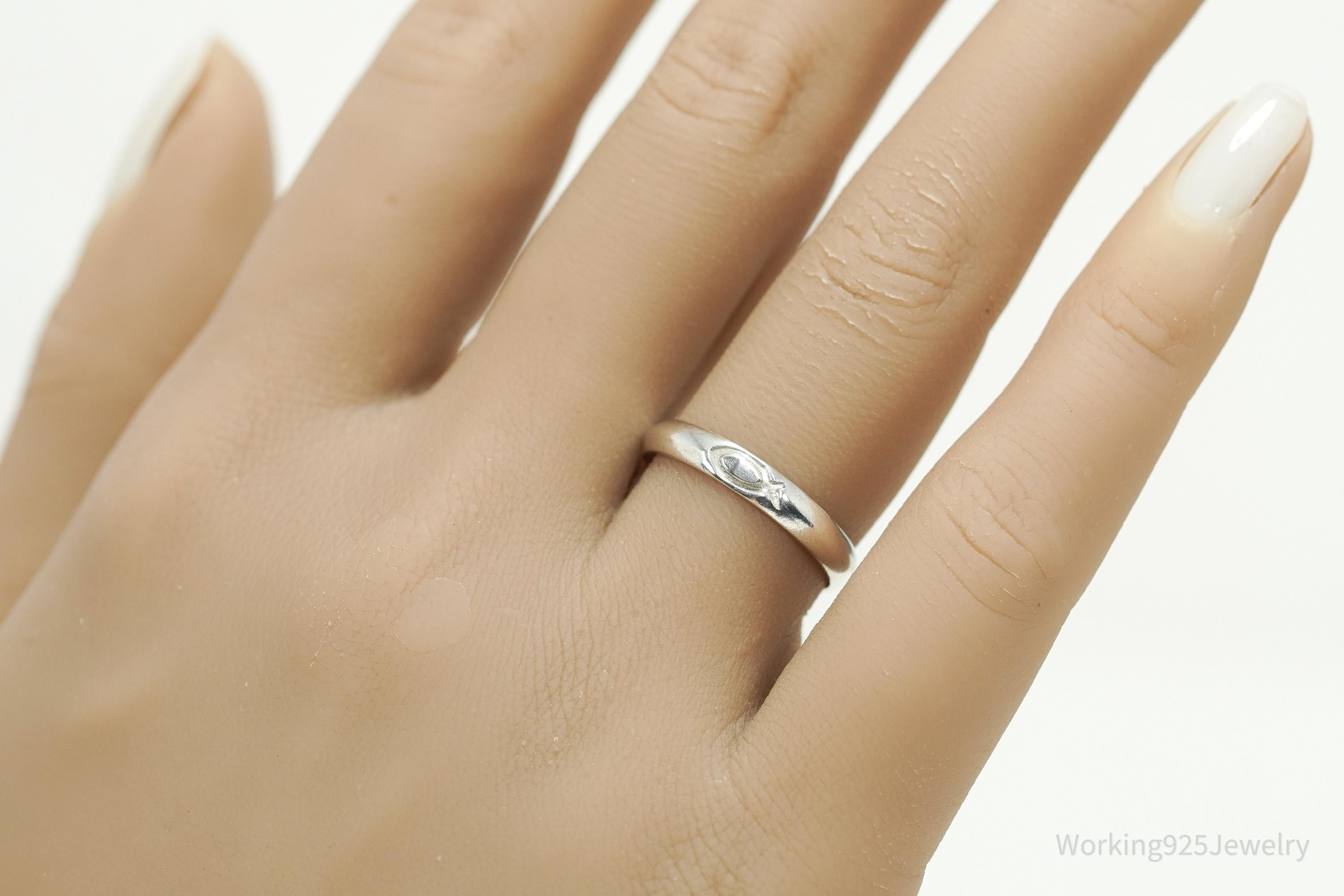 Vintage Ichthus Fish Sterling Silver Band Ring - Size 7.25