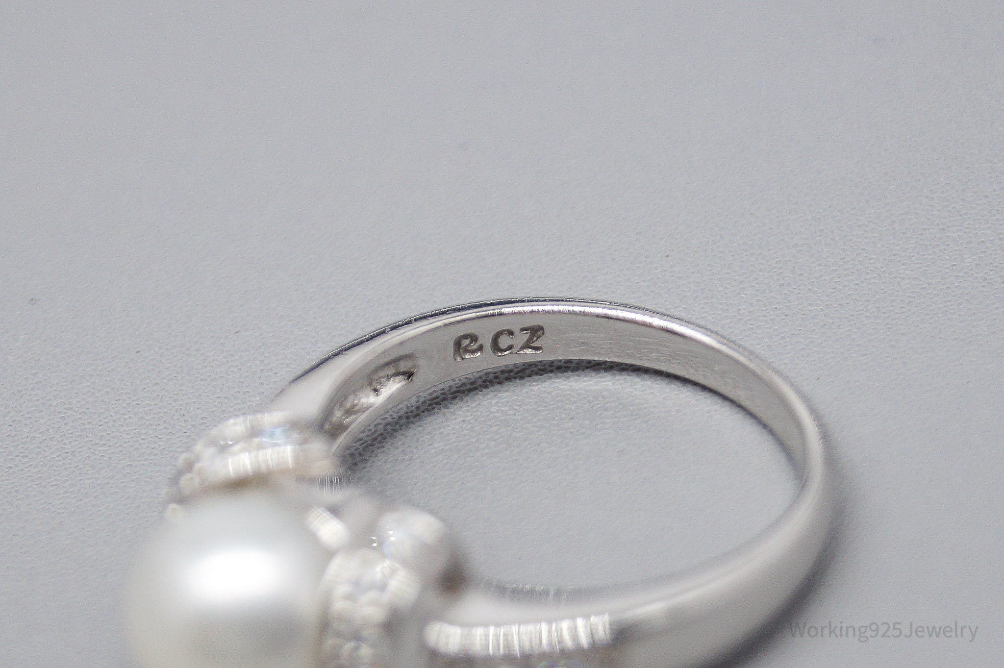Vintage Ross Simons Pearl & Cubic Zirconia Sterling Silver Ring - Size 7