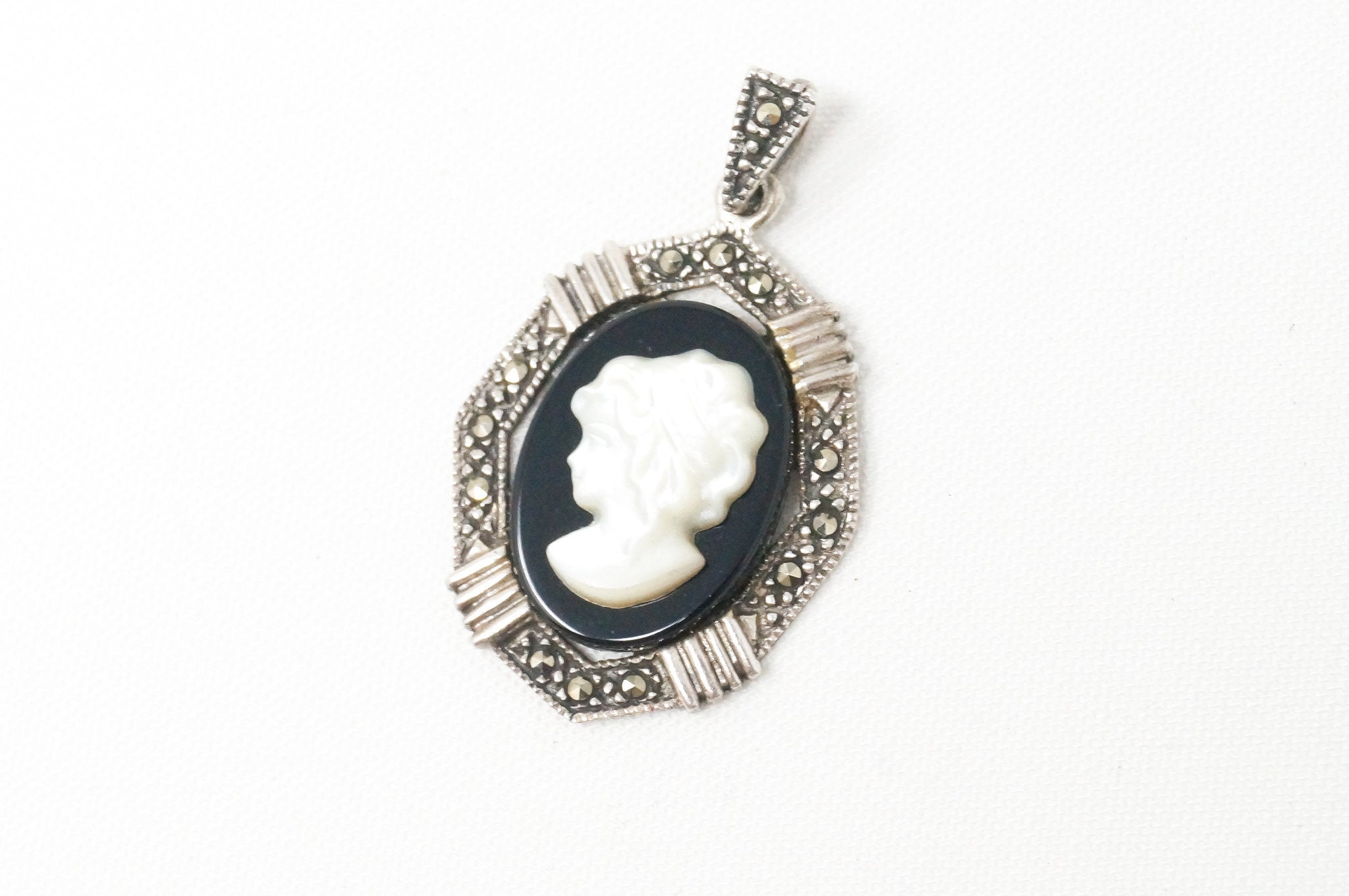 Vtg Carved Cameo Mother Of Pearl Woman Sterling Silver Necklace Pendant