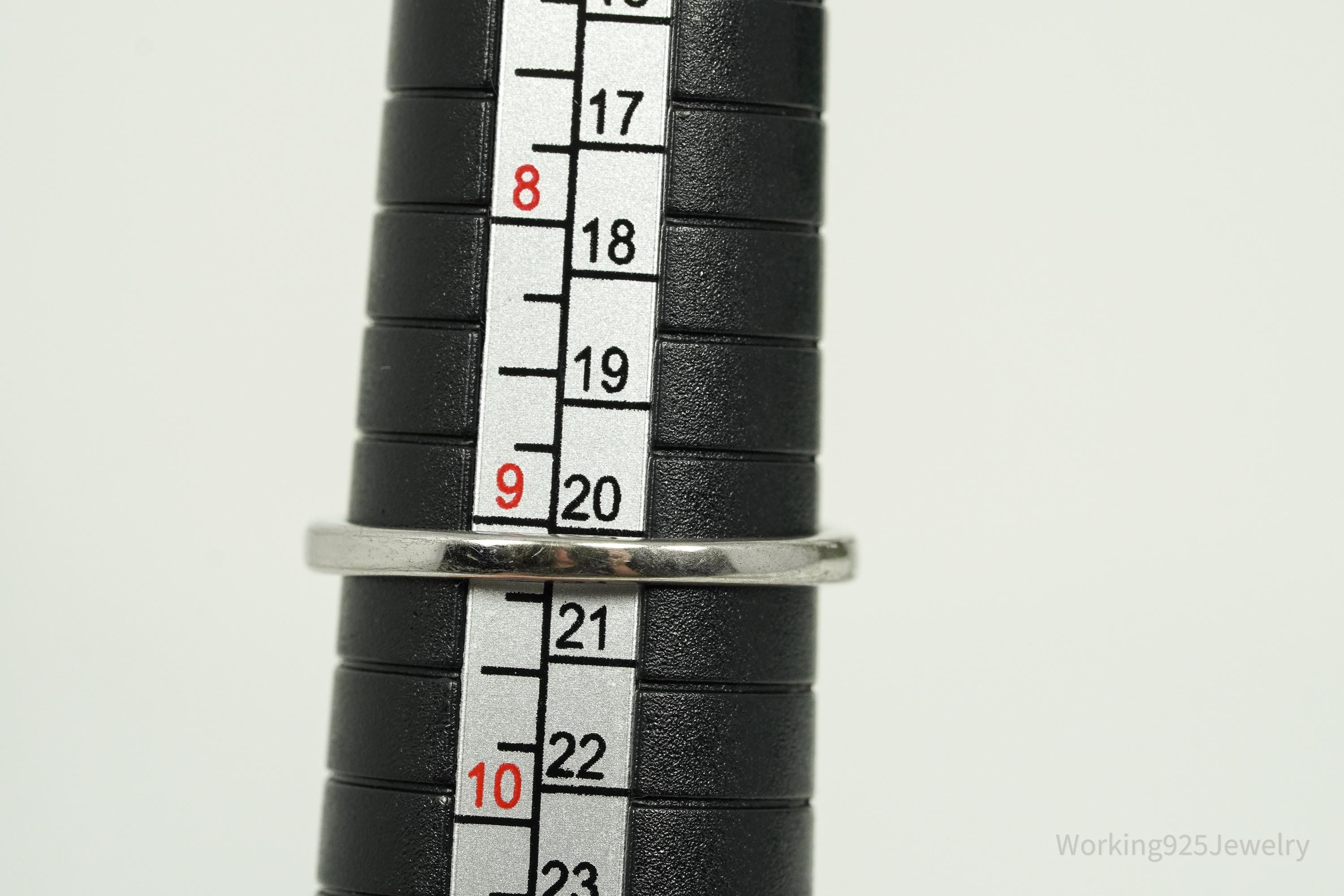 Vintage Faux Emerald Cubic Zirconia Sterling Silver Ring - Size 9.25