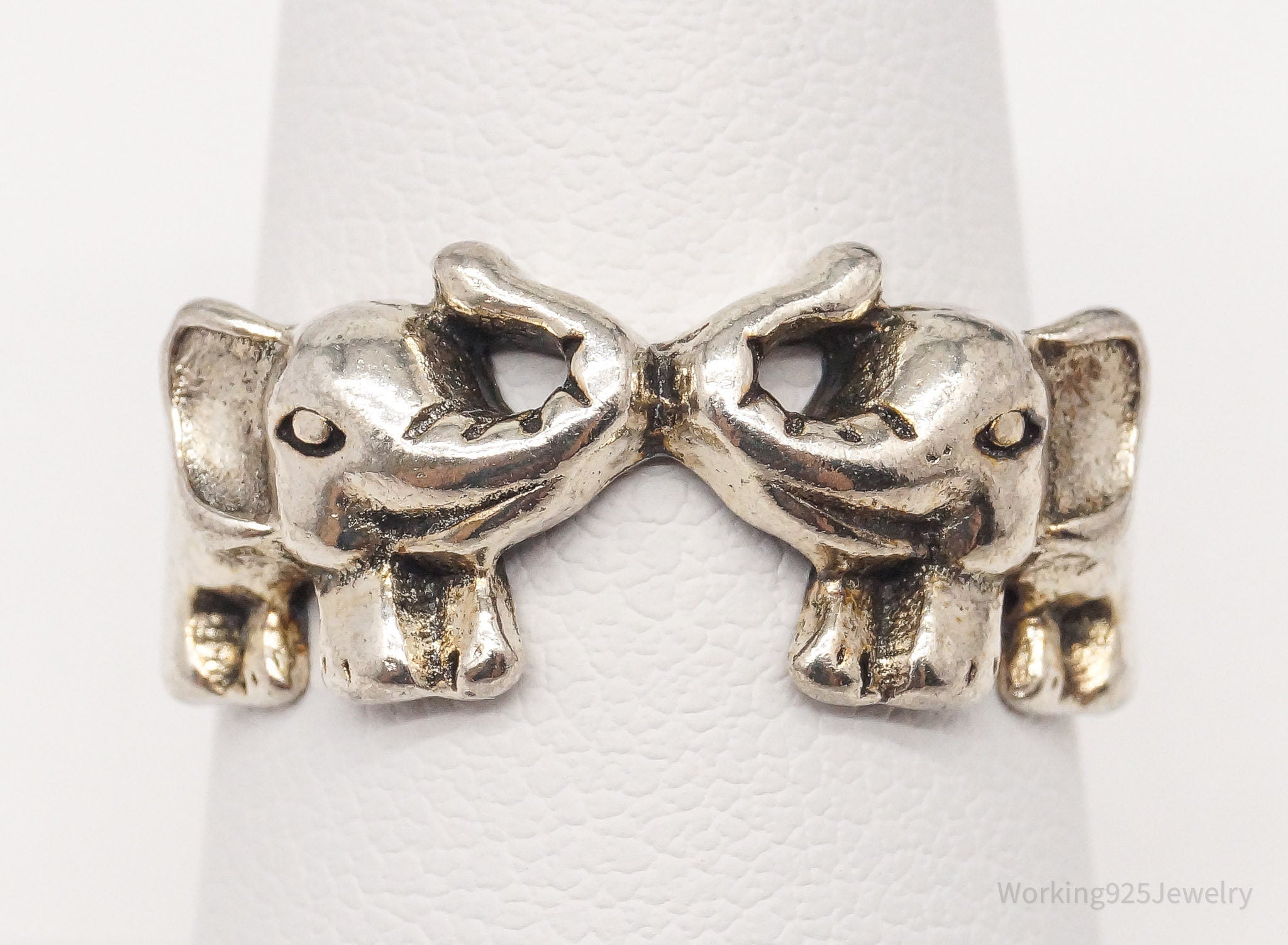 Vintage Elephant Lovers Good Luck Sterling Silver Band Ring - Size 7.5