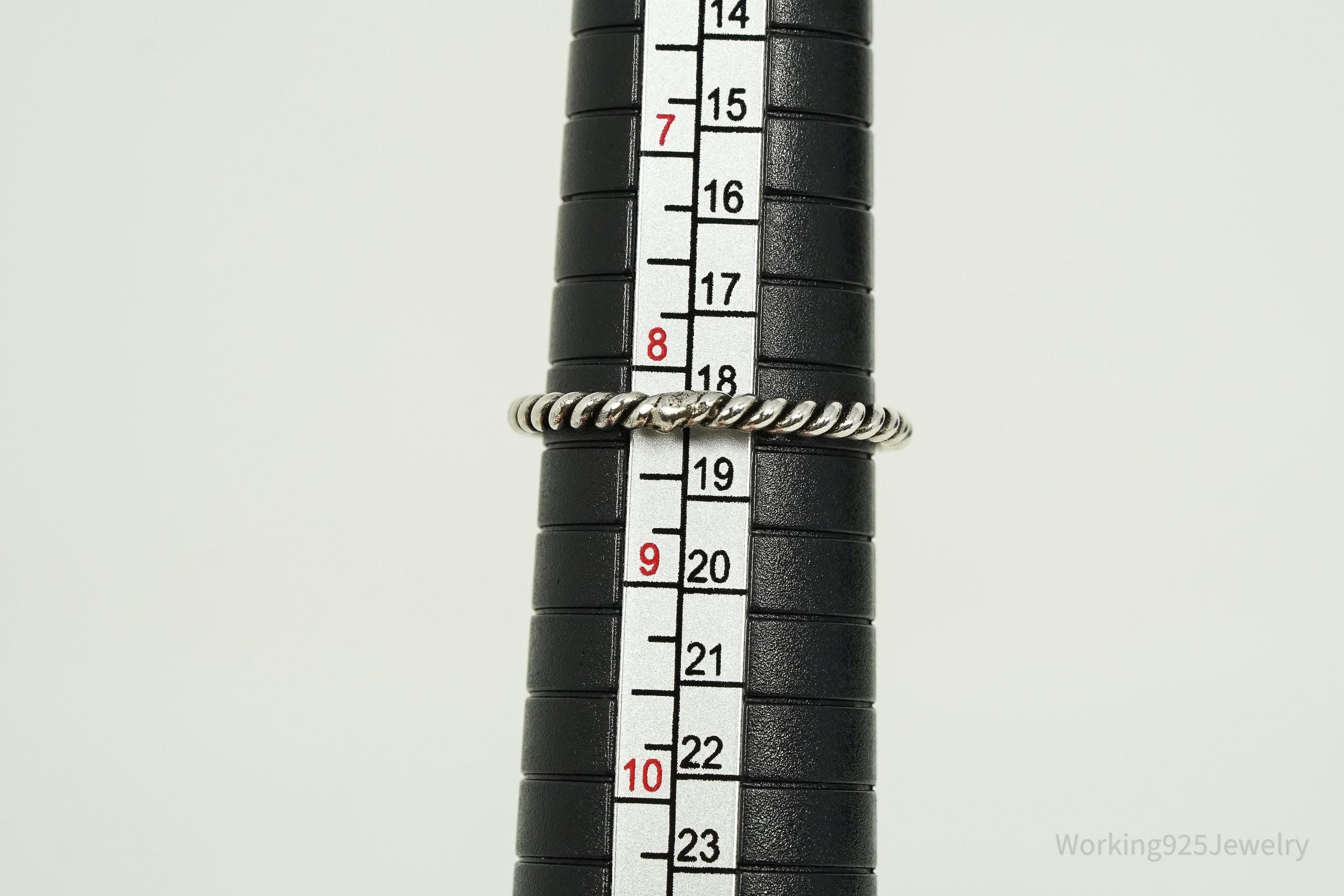 Vintage Southwestern Rope Twist Silver Ring - Size 8.25