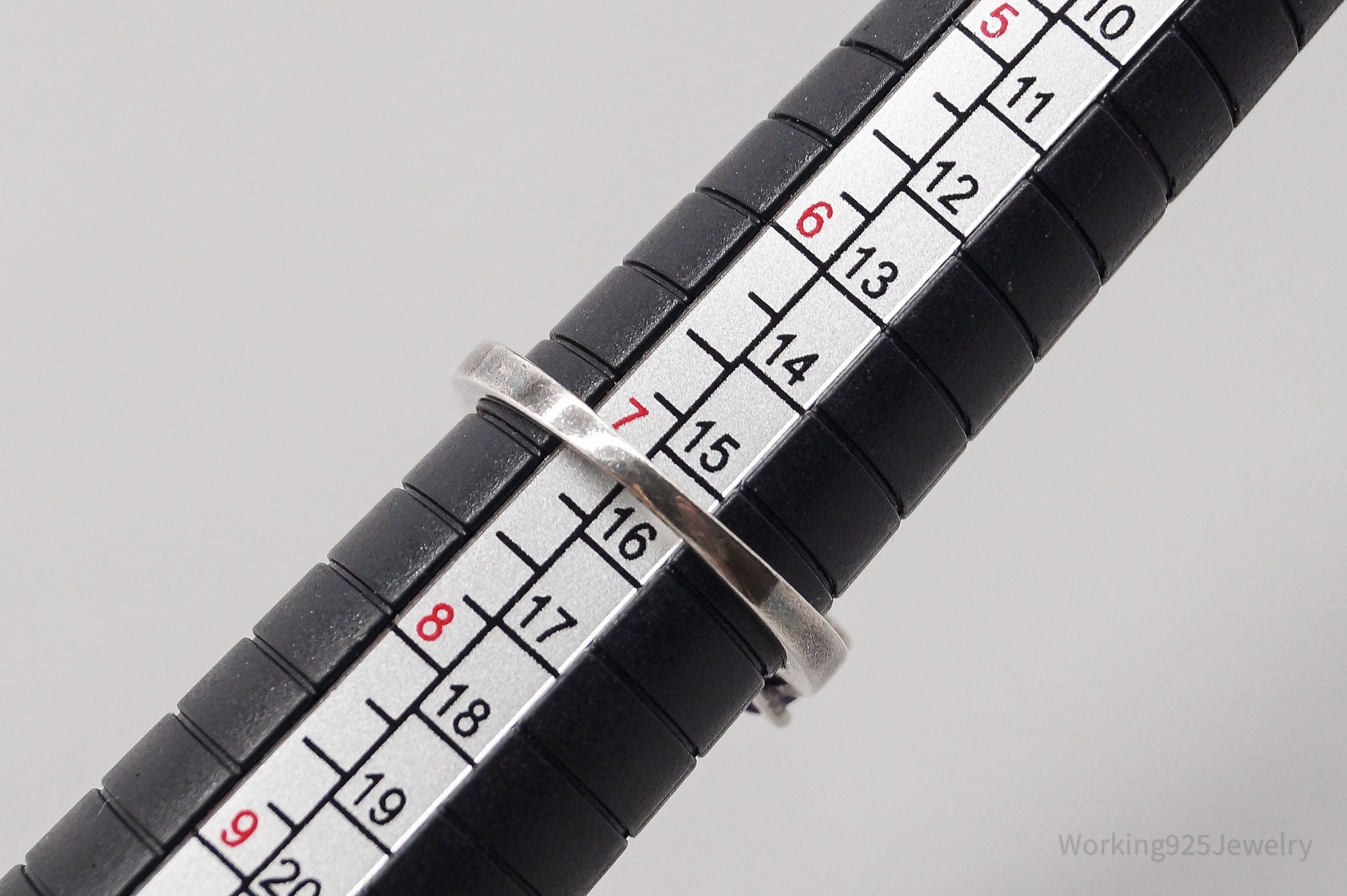 Vintage Amethyst Sterling Silver Ring - Size 7