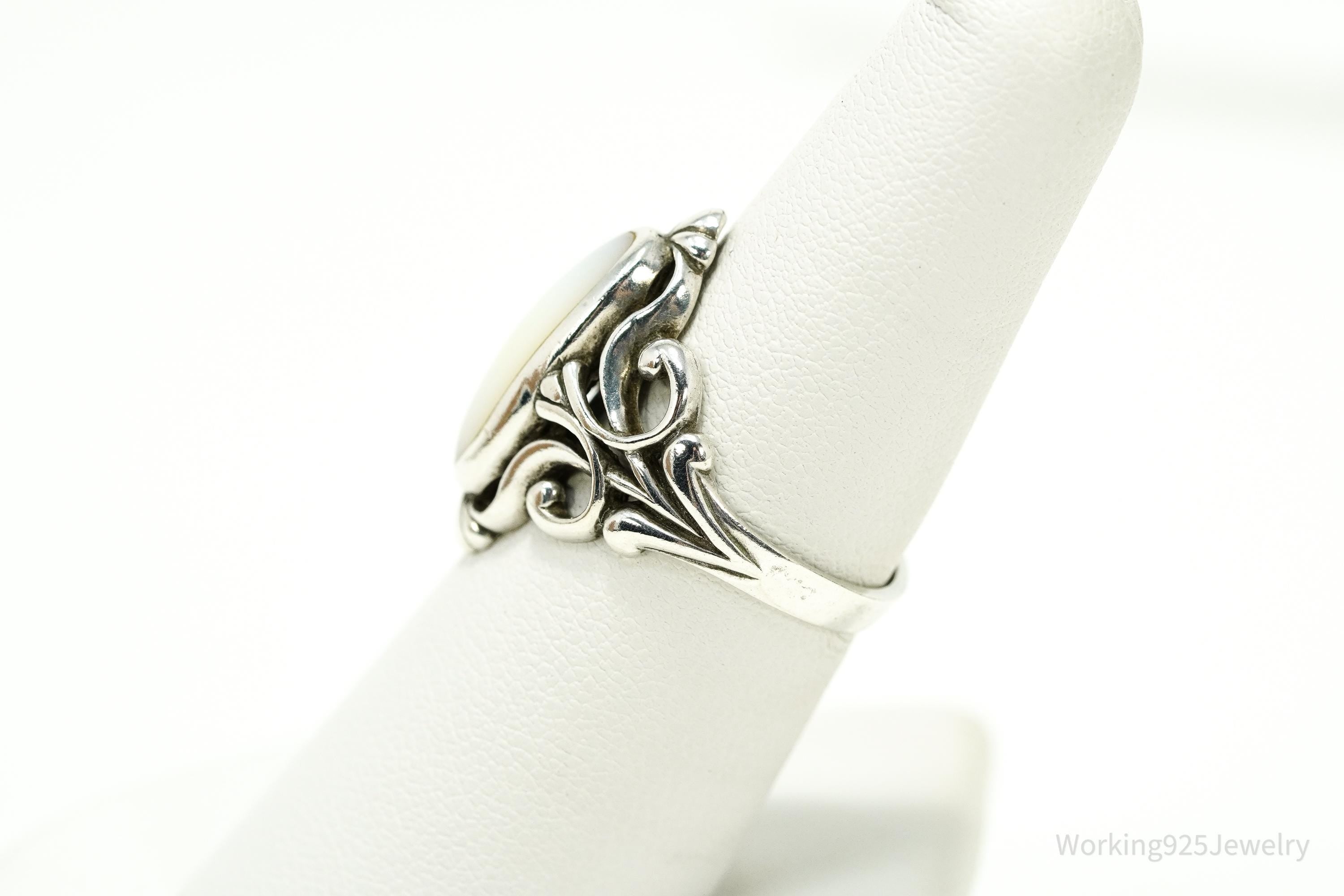 Vintage Designer Kabana Mother Of Pearl Sterling Silver Ring - Size 7