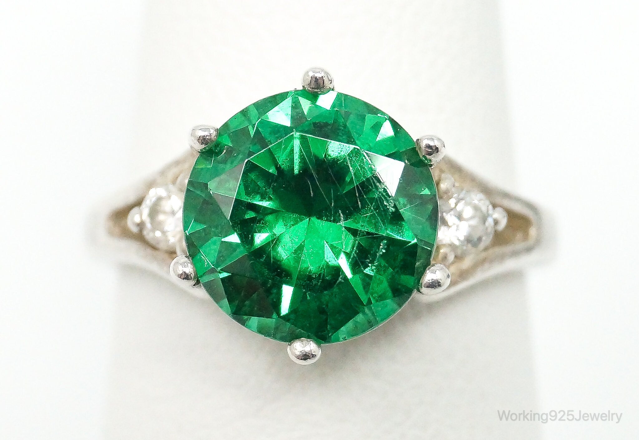 Vintage Large Green Cubic Zirconia Sterling Silver Ring - Size 5.25