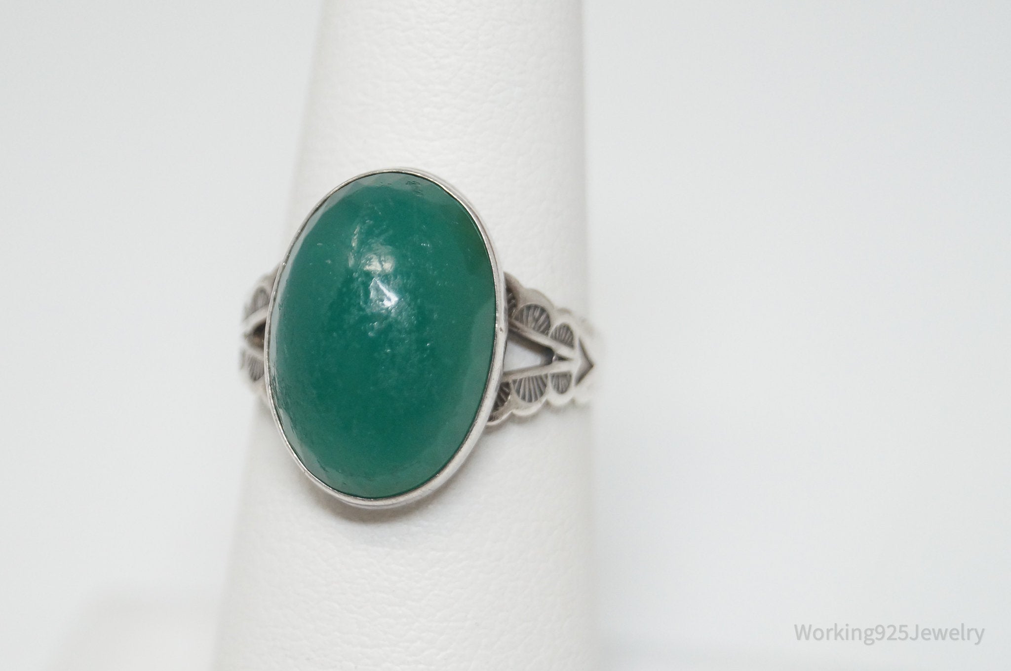 Vtg Native American Green Onyx Unsigned Sterling Silver Ring - Sz 6.5