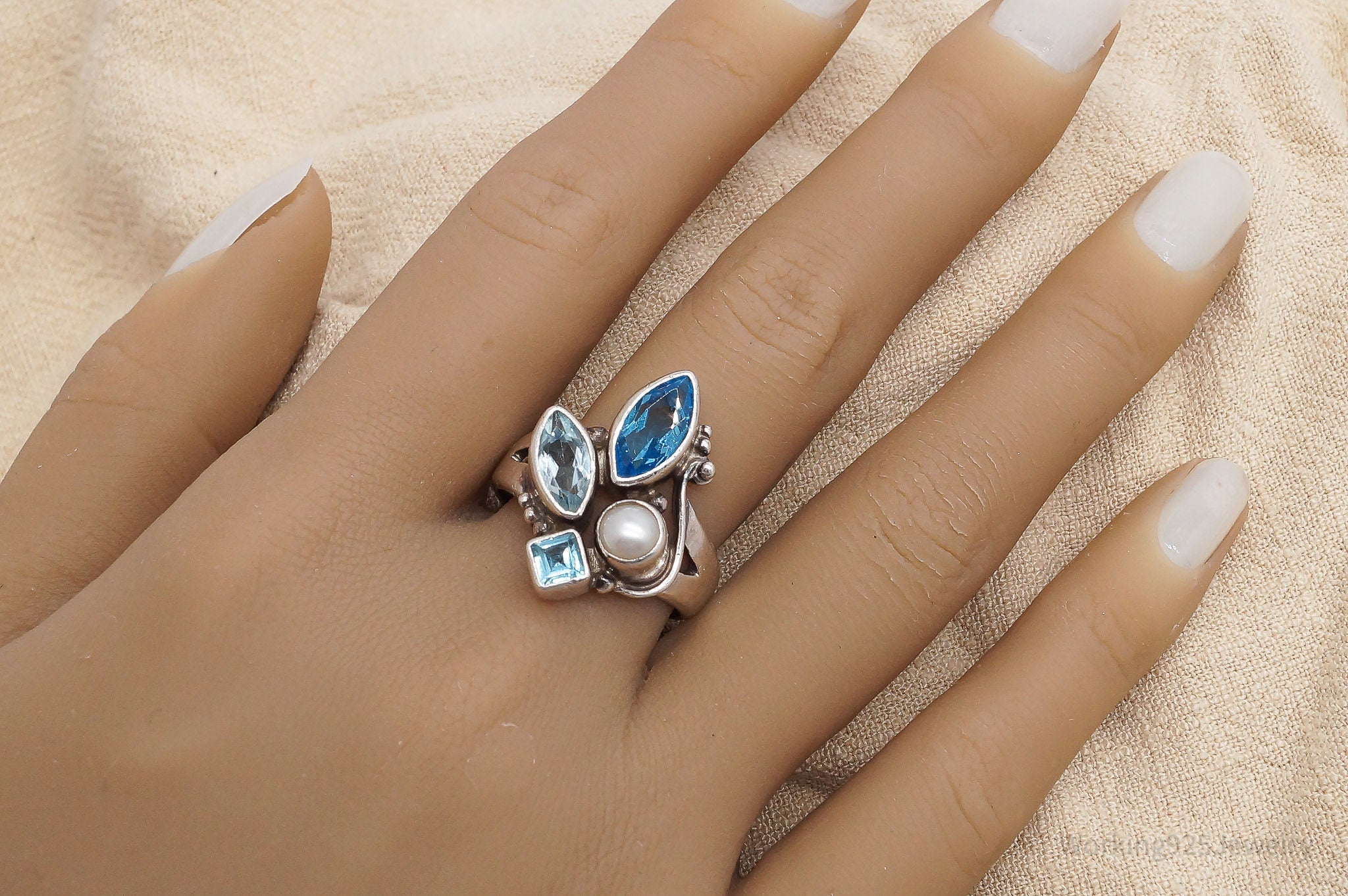 Vintage White Pearl & Blue Topaz Sterling Silver Ring - Size 10