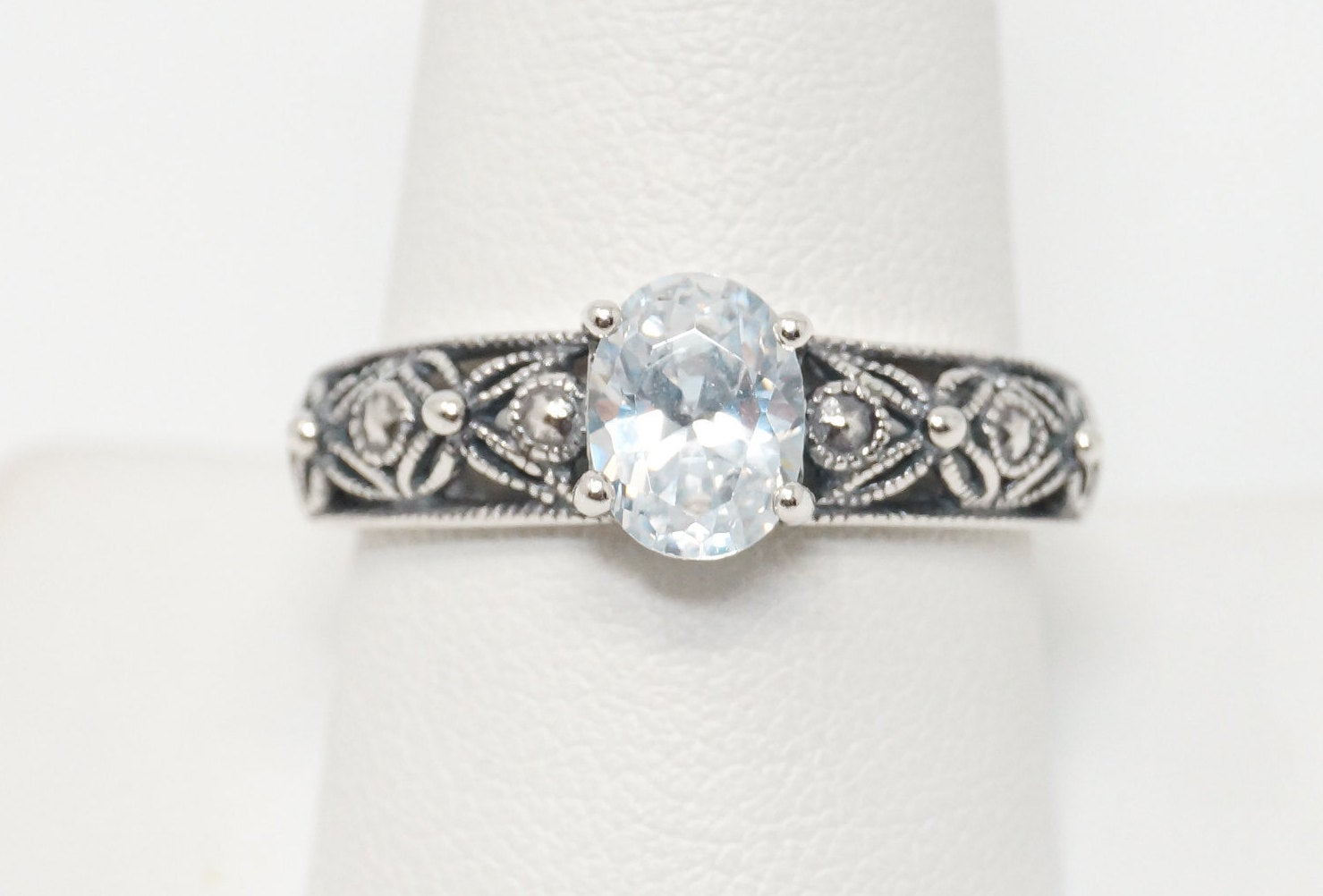 Vintage Designer RJ Cubic Zirconia Floral Cut Out Sterling Silver Ring - Sz 10