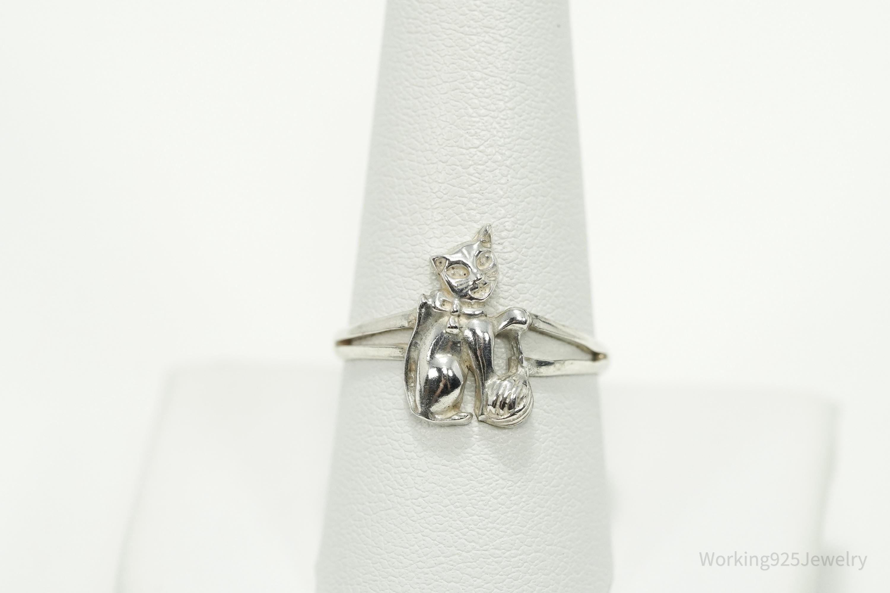 Vintage Cat & Yarn Sterling Silver Ring - Size 9.25