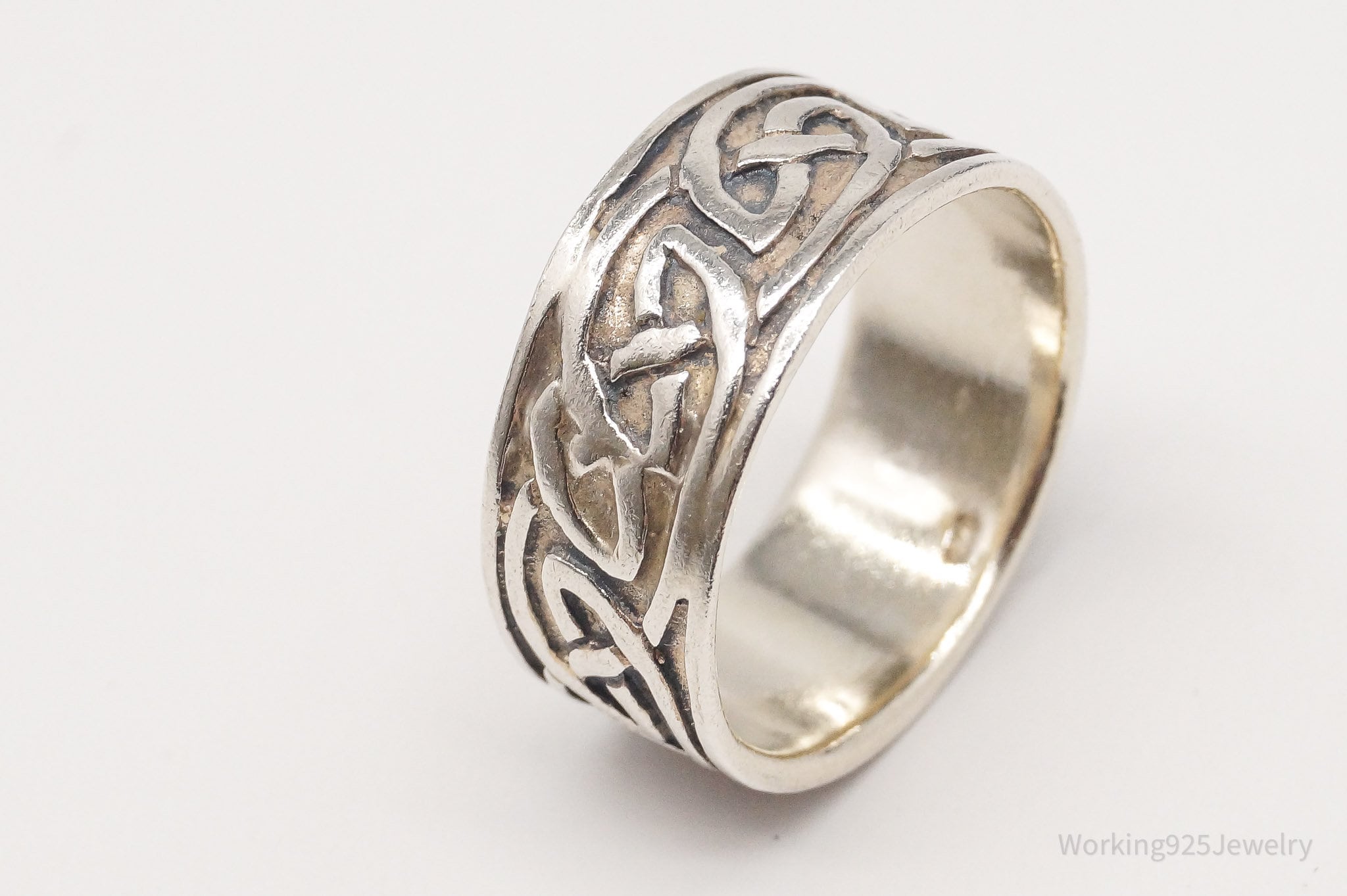 Vintage Celtic Knot Design Sterling Silver Band Ring - Size 9.25