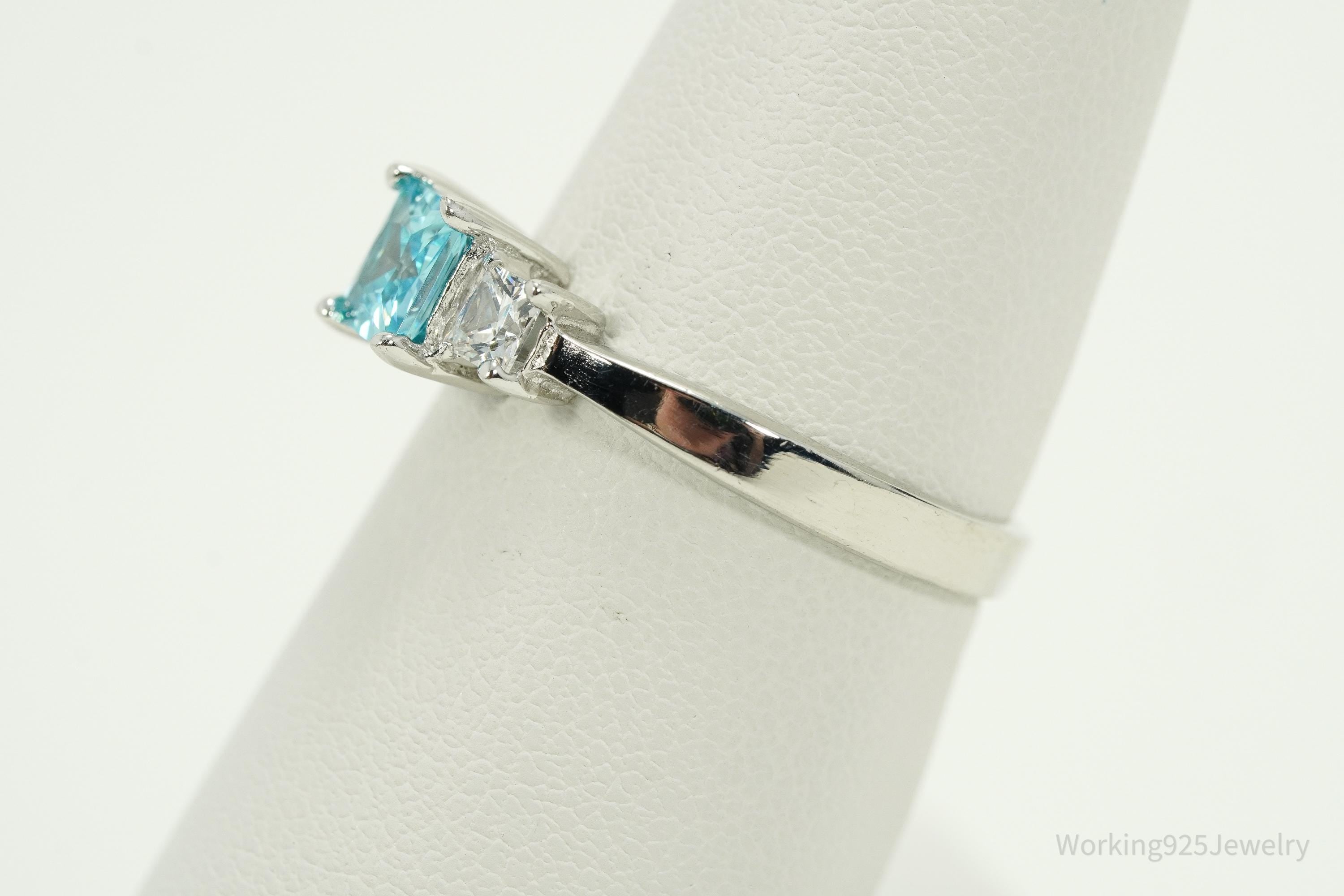 VTG Blue & White Cubic Zirconia Sterling Silver Ring - Size 7.25