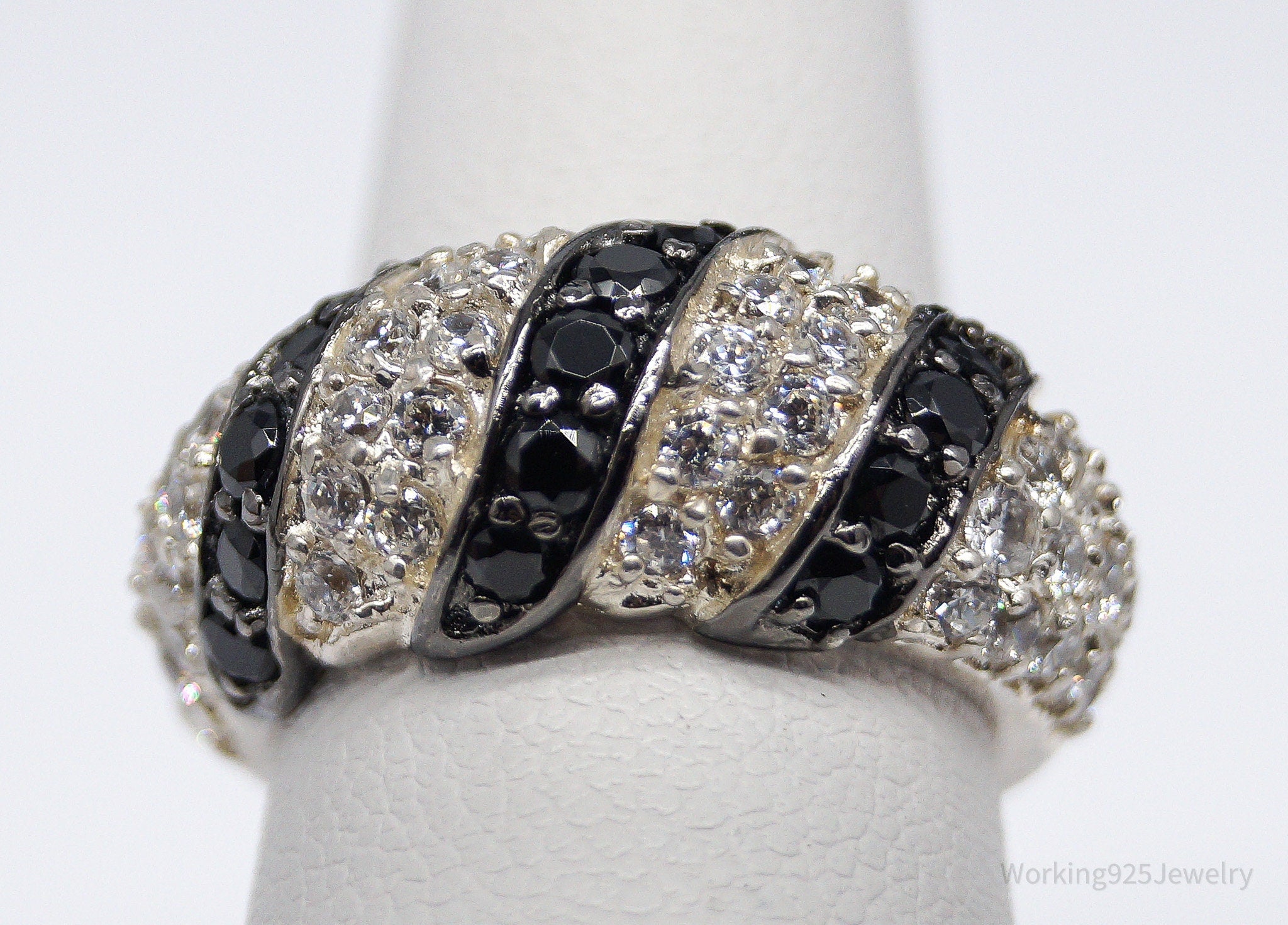 Vintage Black & White Cubic Zirconia Sterling Silver Ring - Size 4.75