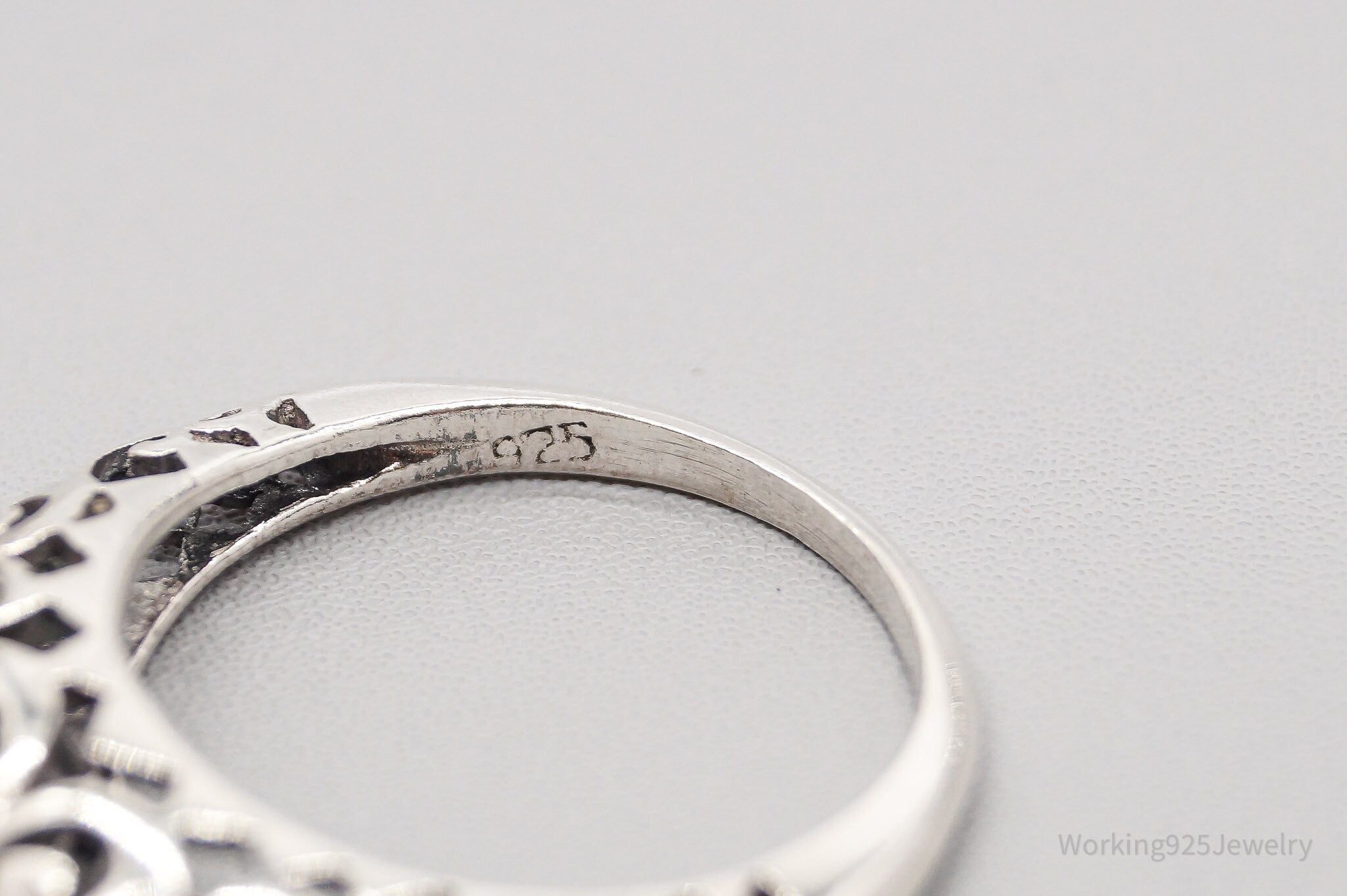 Vintage Tall Scrolls & Swirls Sterling Silver Band Ring - Size 7.75