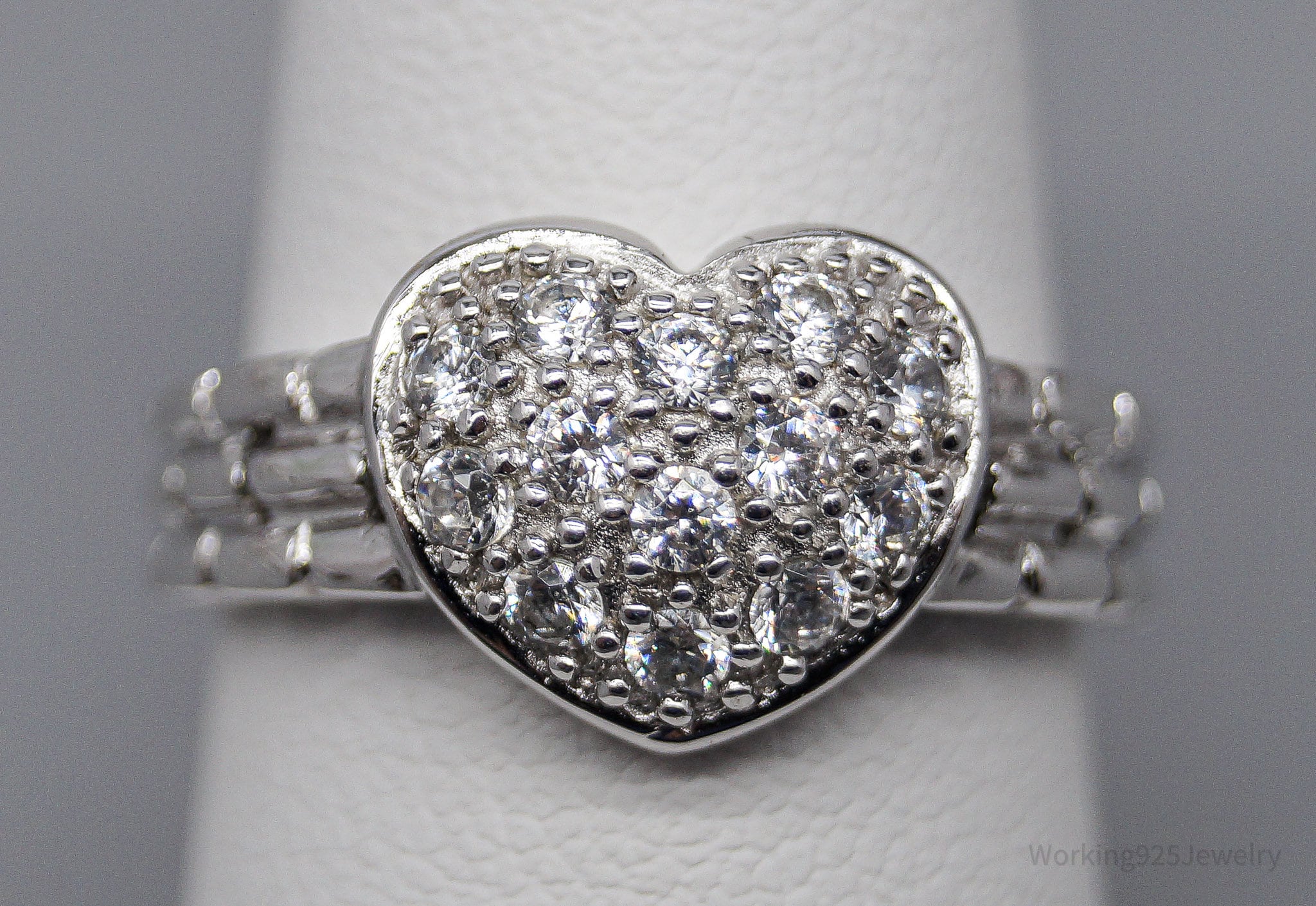 Vintage Cubic Zirconia Heart Sterling Silver Ring - Size 7