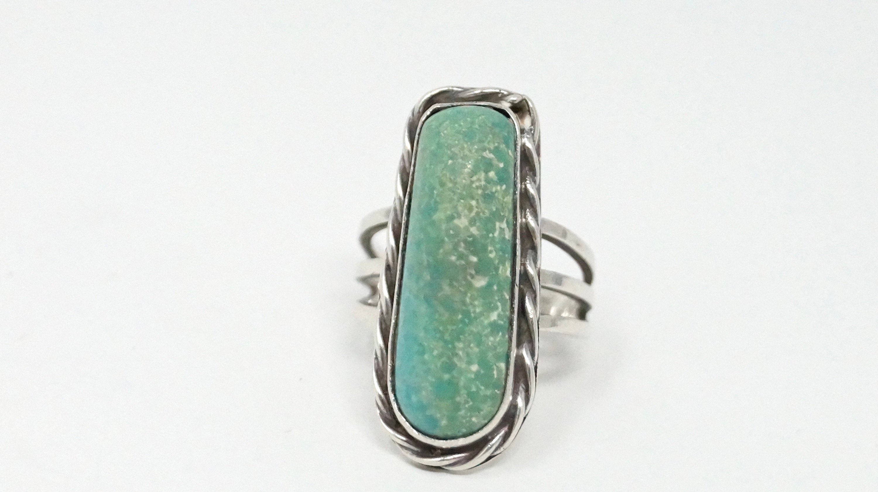 Vintage Southwestern Turquoise Sterling Silver Ring - Size 6.75