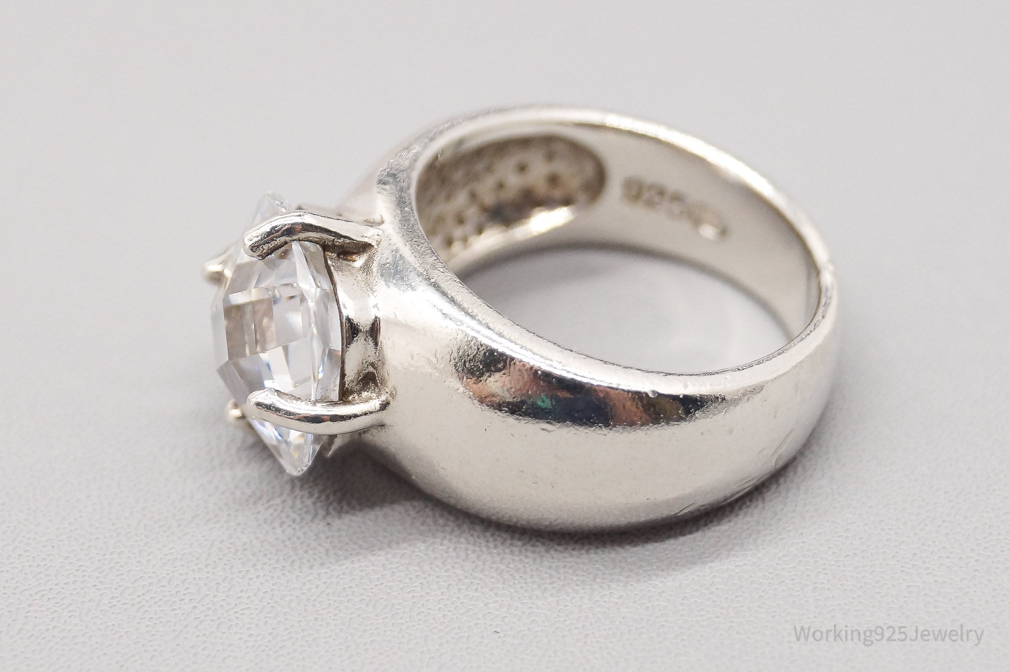 Vintage Cubic Zirconia Sterling Silver Ring - Size 6