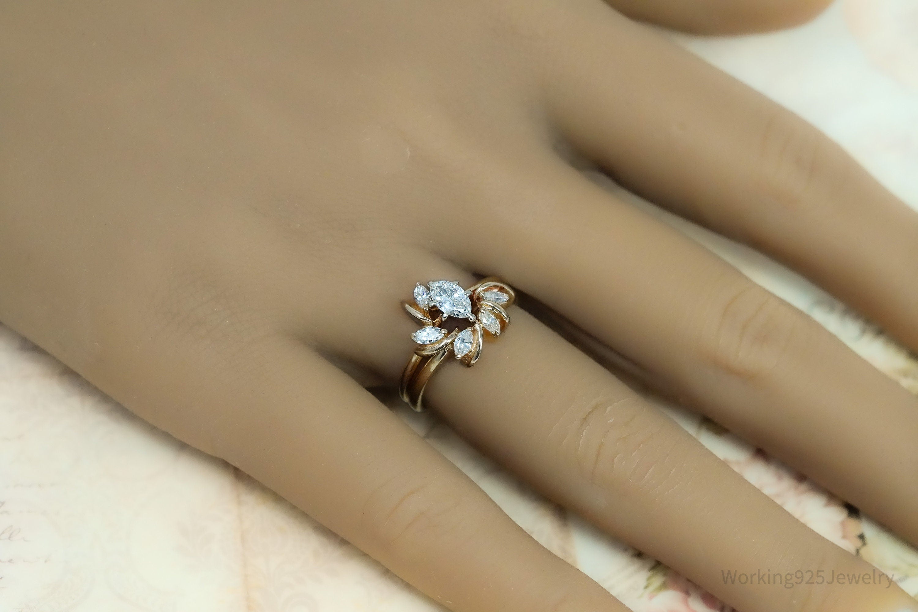 14K Yellow Gold & Marquise Diamond Cut Wedding Set Ring - Size 6