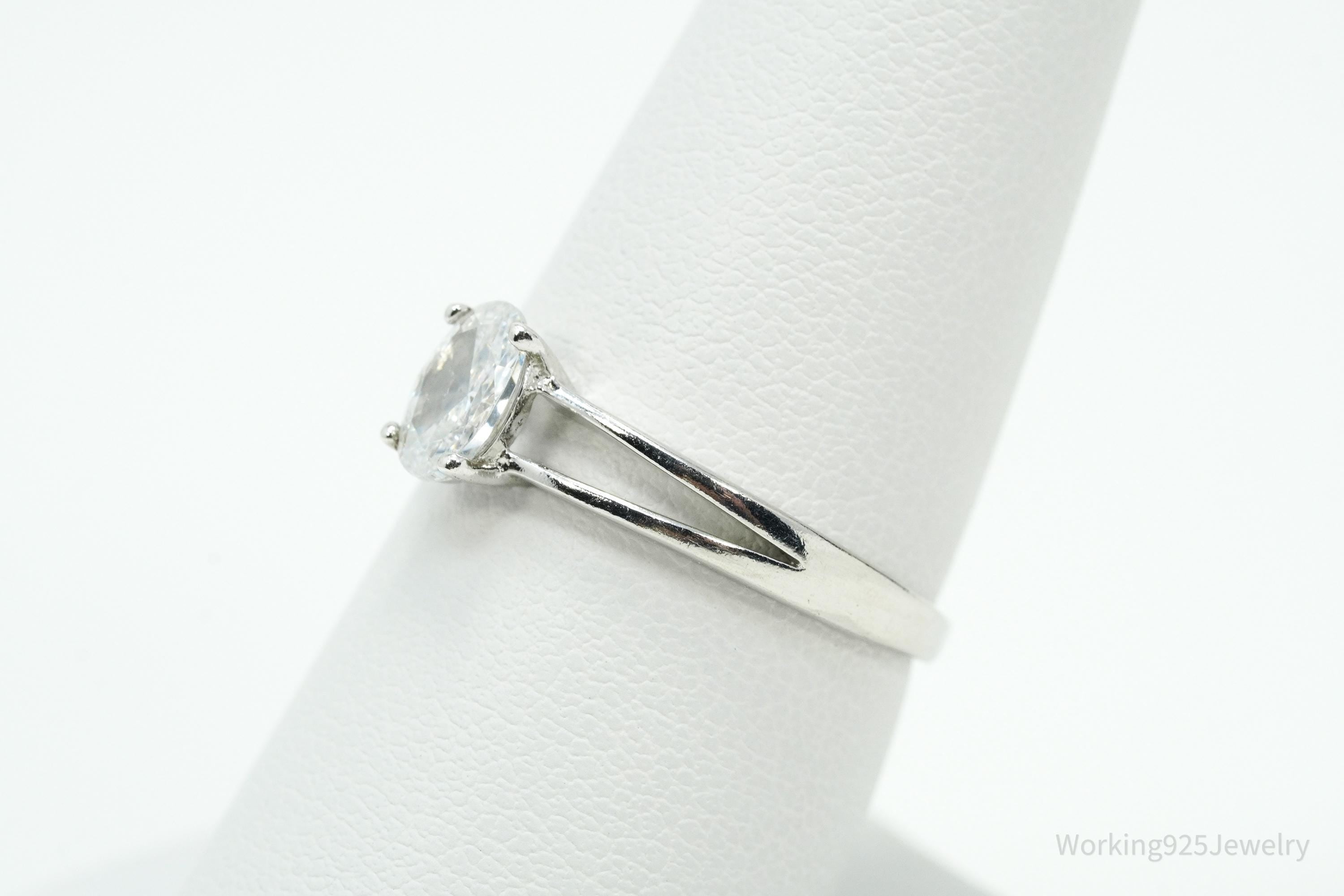 Vintage Cubic Zirconia Sterling Silver Ring - Size 8