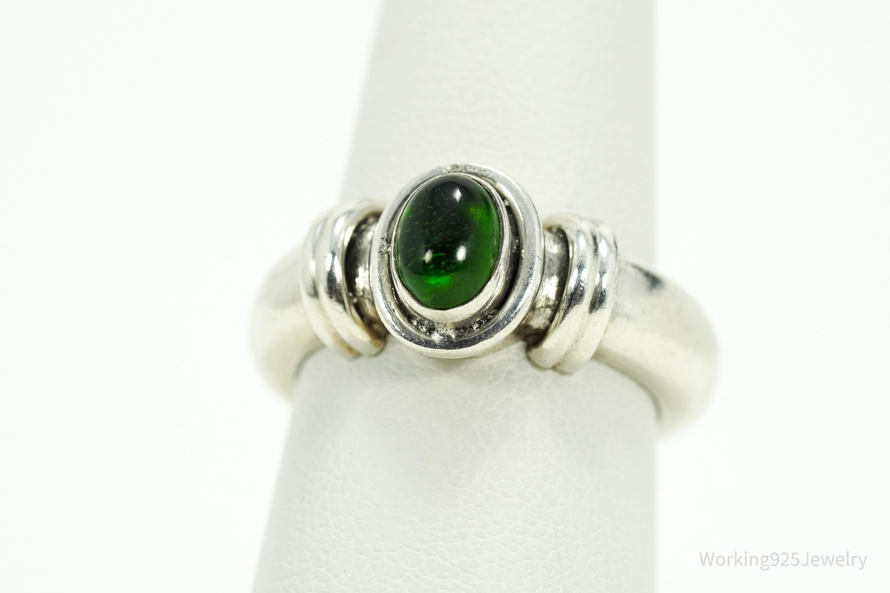 Vintage Emerald Sterling Silver Ring - Size 7.5