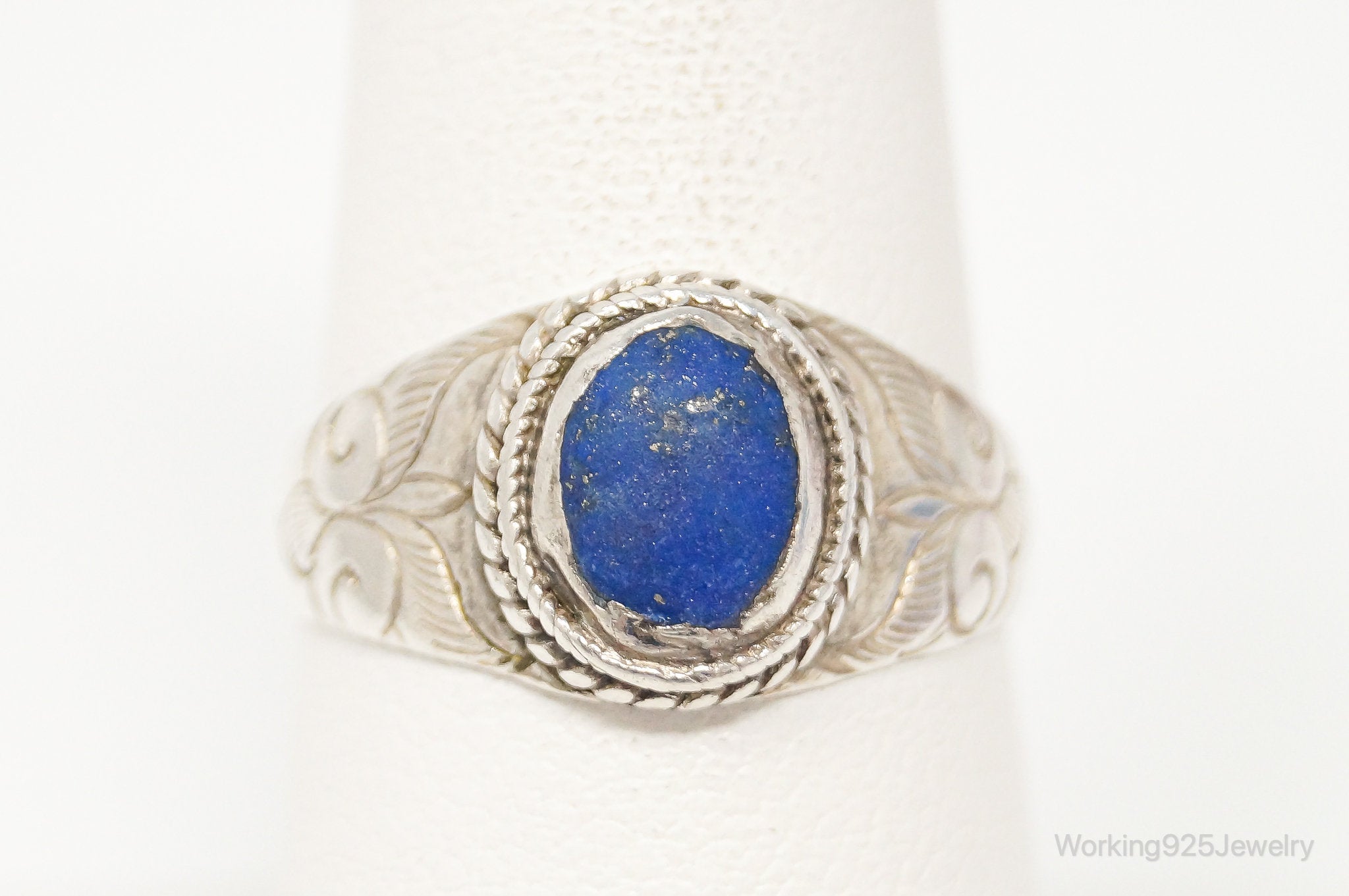 Vintage Blue Lapis Lazuli Art Nouveau Etched Sterling Silver Ring - Size 7.75