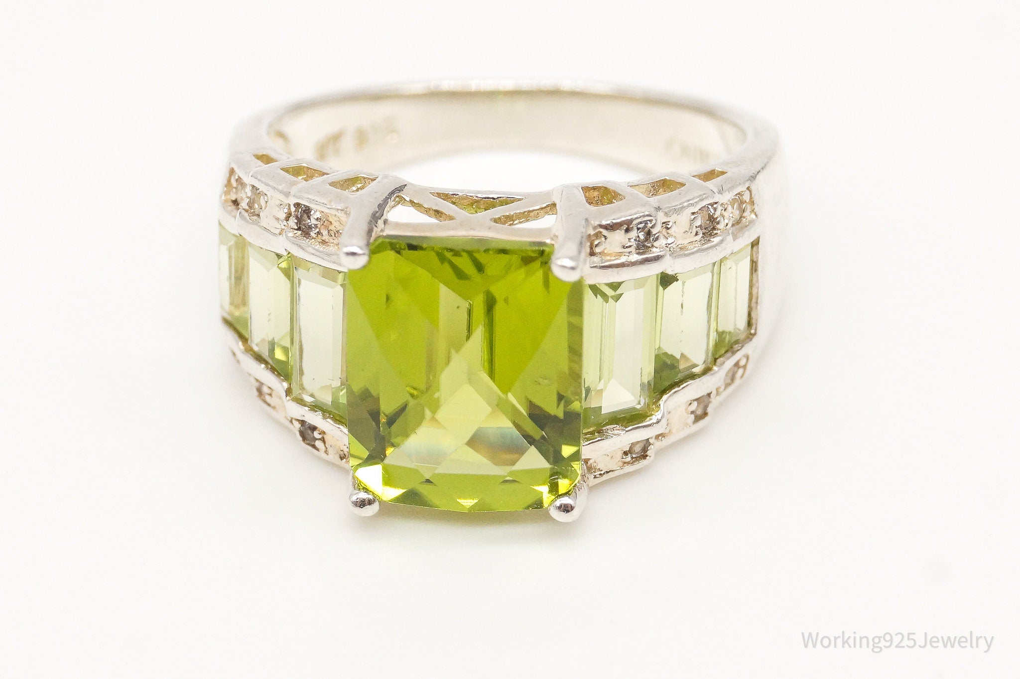 Vintage Peridot Cubic Zirconia Sterling Silver Ring - Size 7